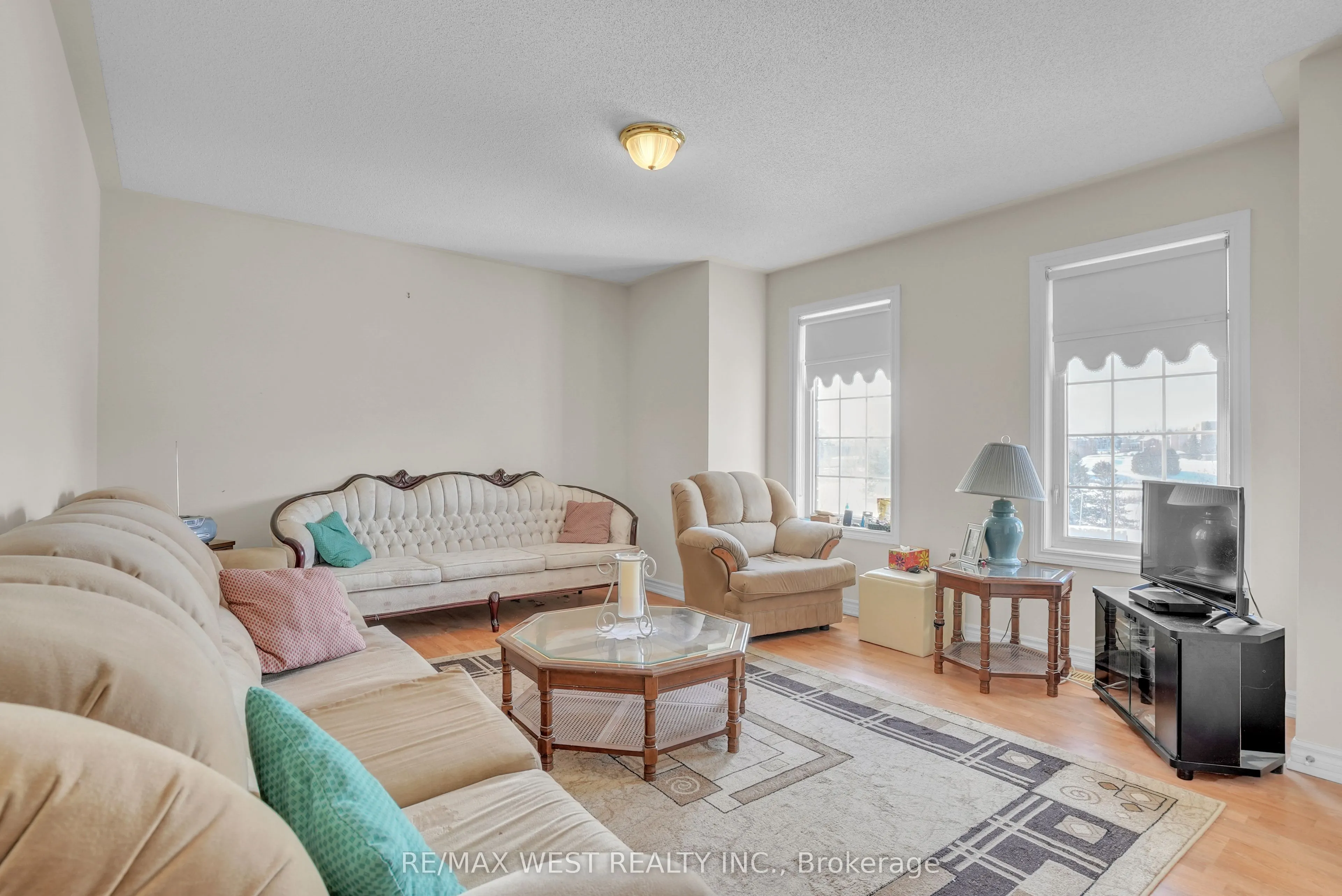 503 Simcoe Road