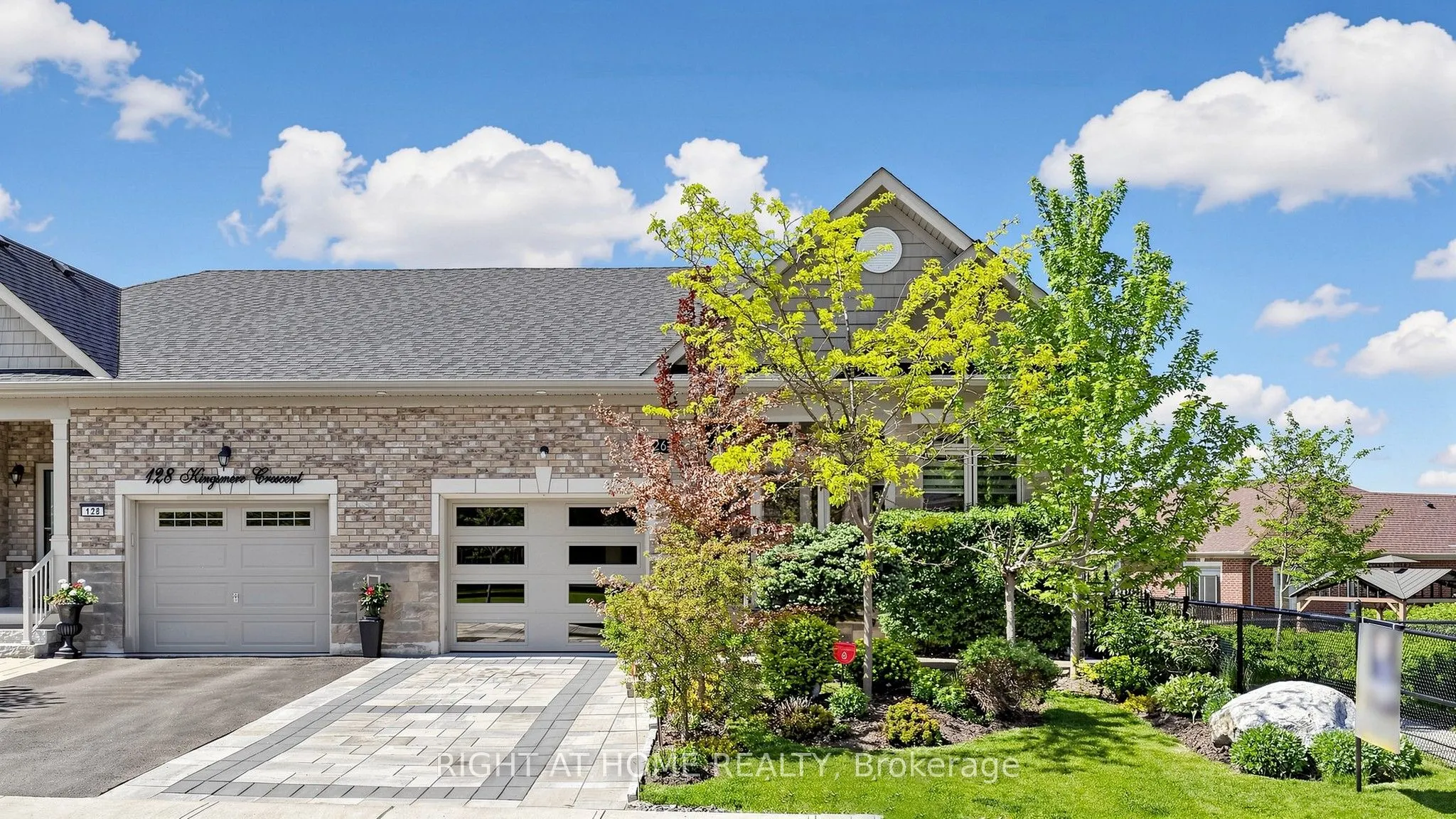 126 Kingsmere Crescent