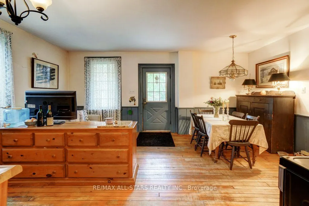 1269 Concession 3 Road