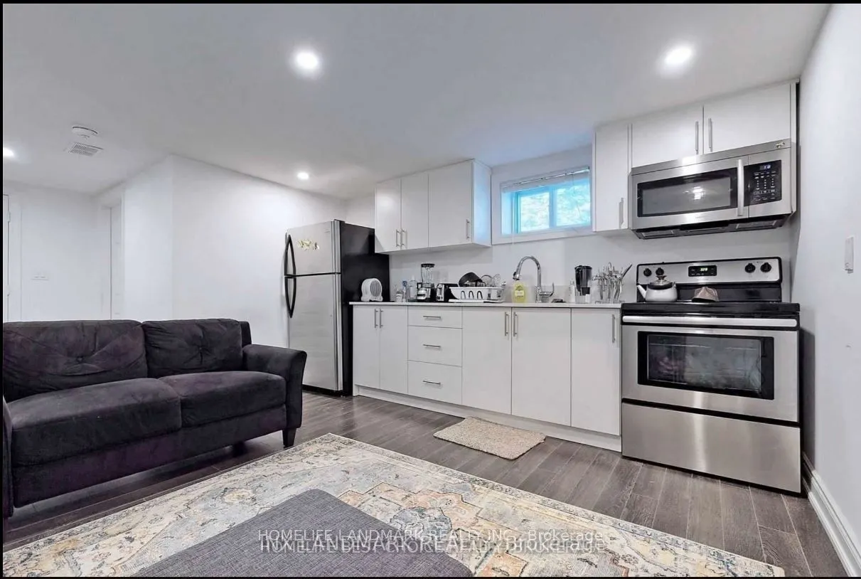 32 Kirk Drive