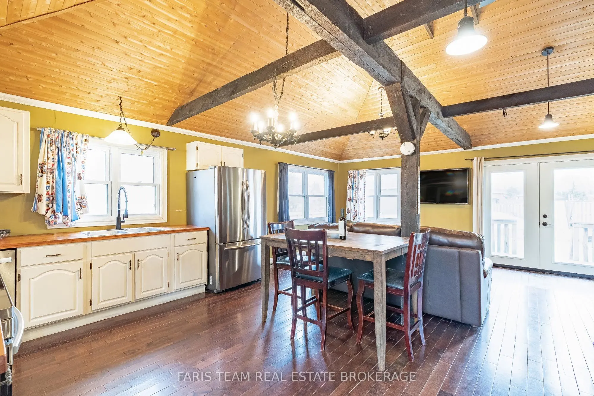 1417 Maple Way