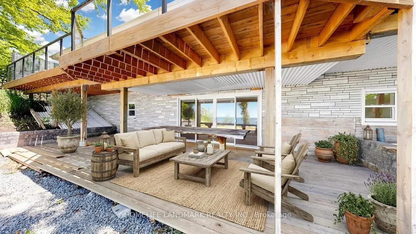 B735 Cedar Beach Road