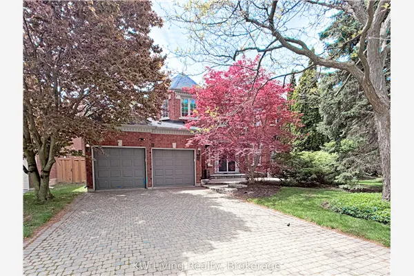 24 Highview Crescent