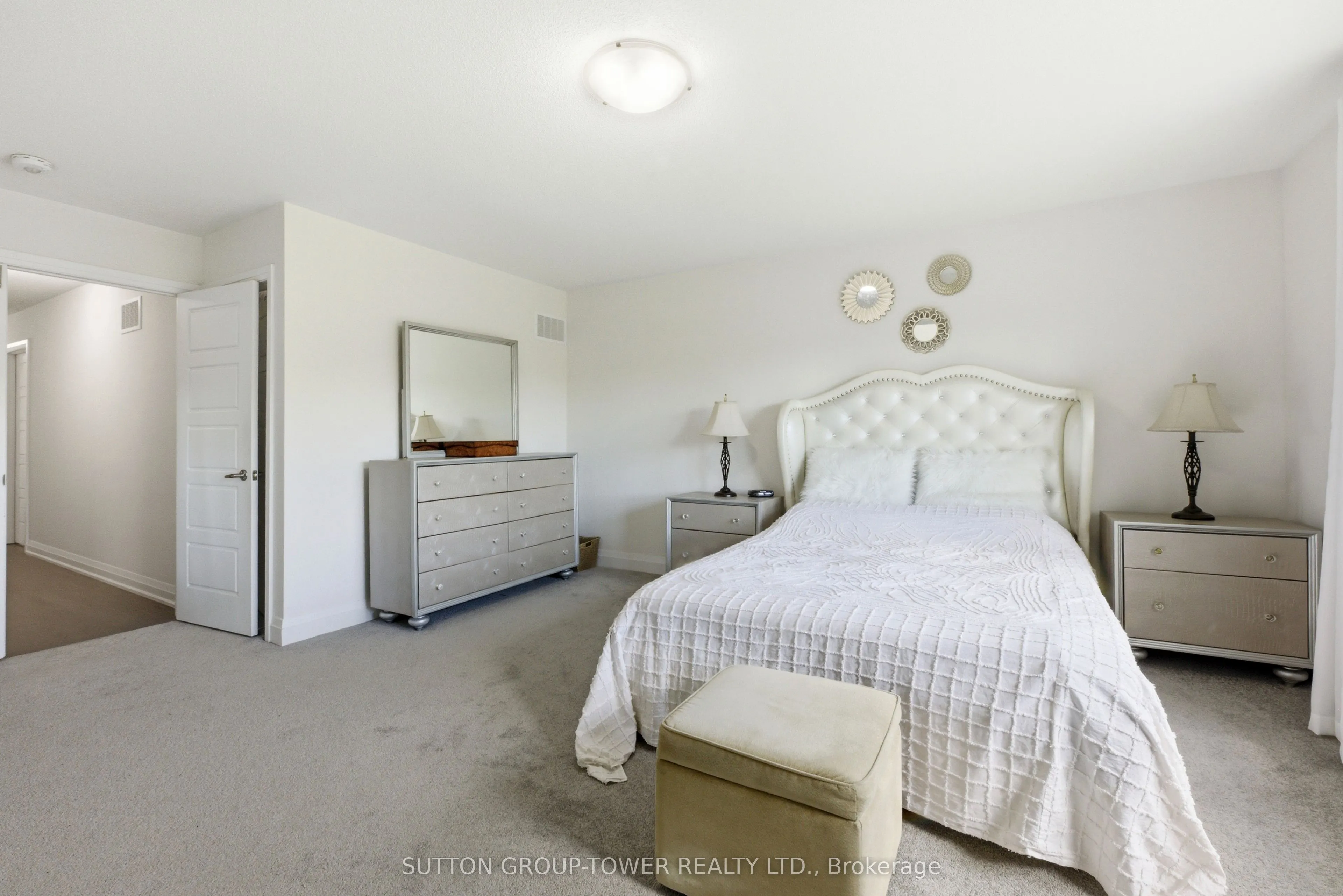194 Ferragine Crescent