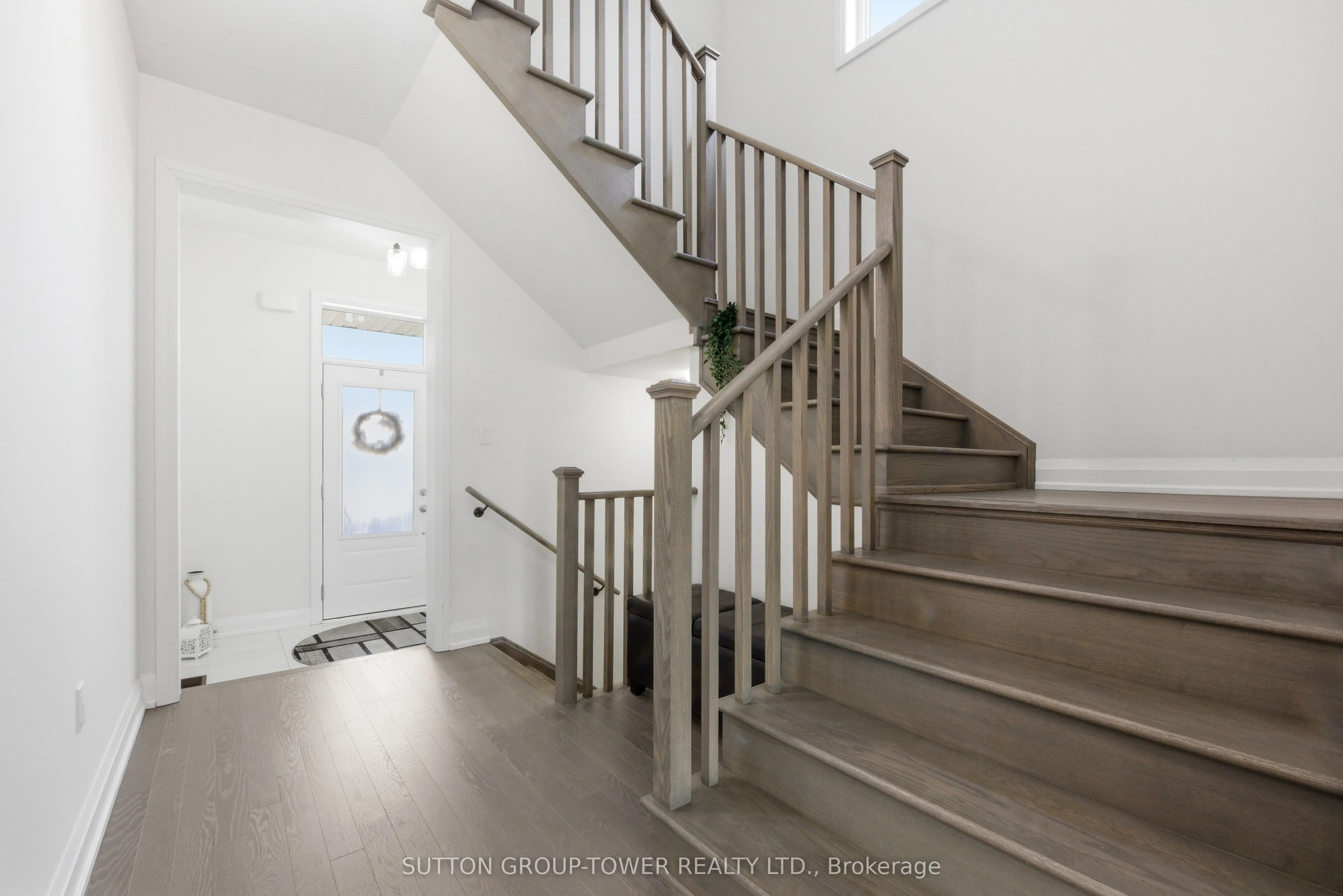 194 Ferragine Crescent