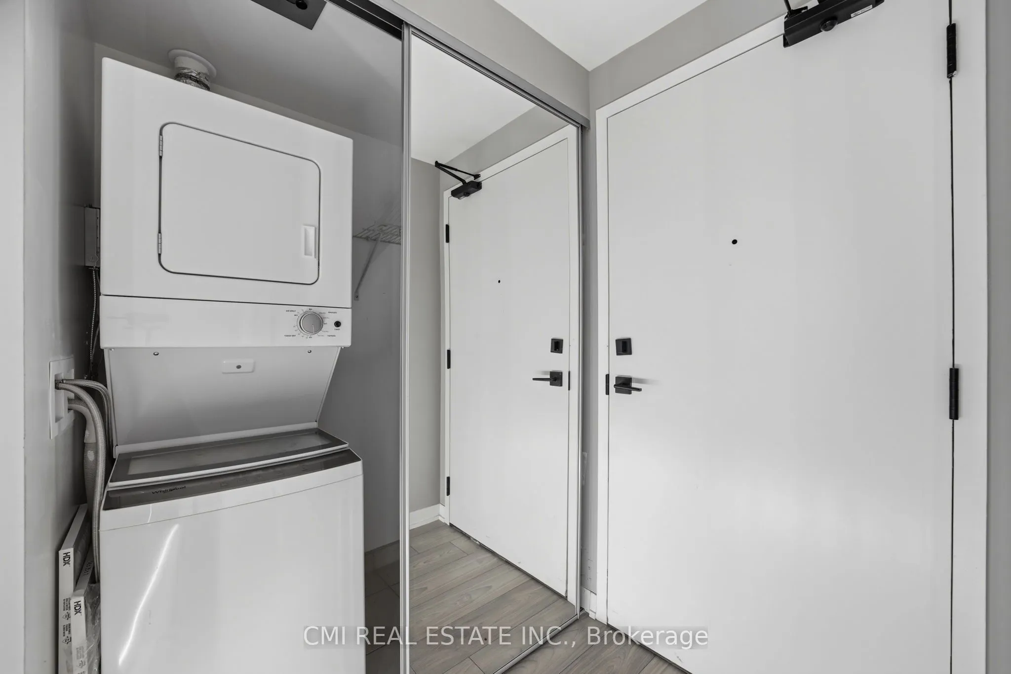10 Abeja Street #1313