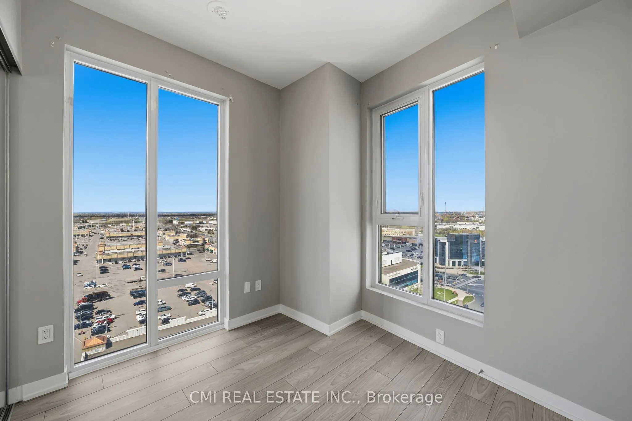 10 Abeja Street #1313