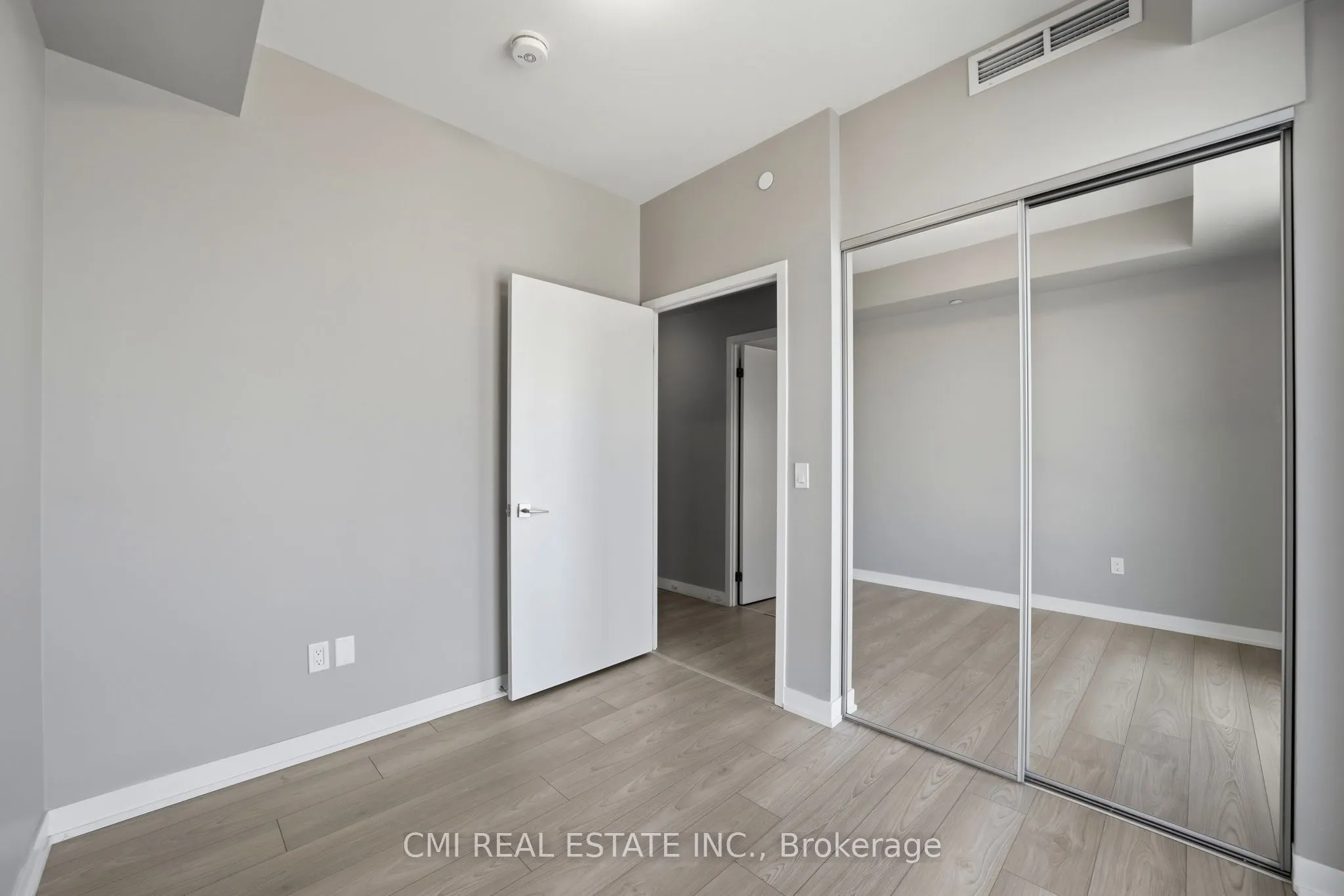 10 Abeja Street #1313