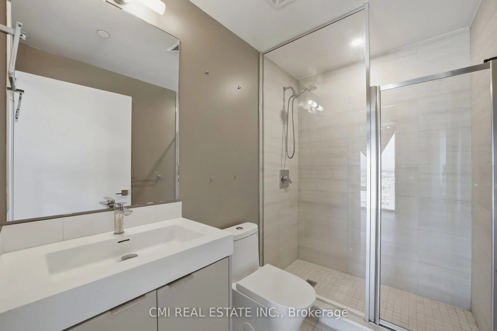 10 Abeja Street #1313