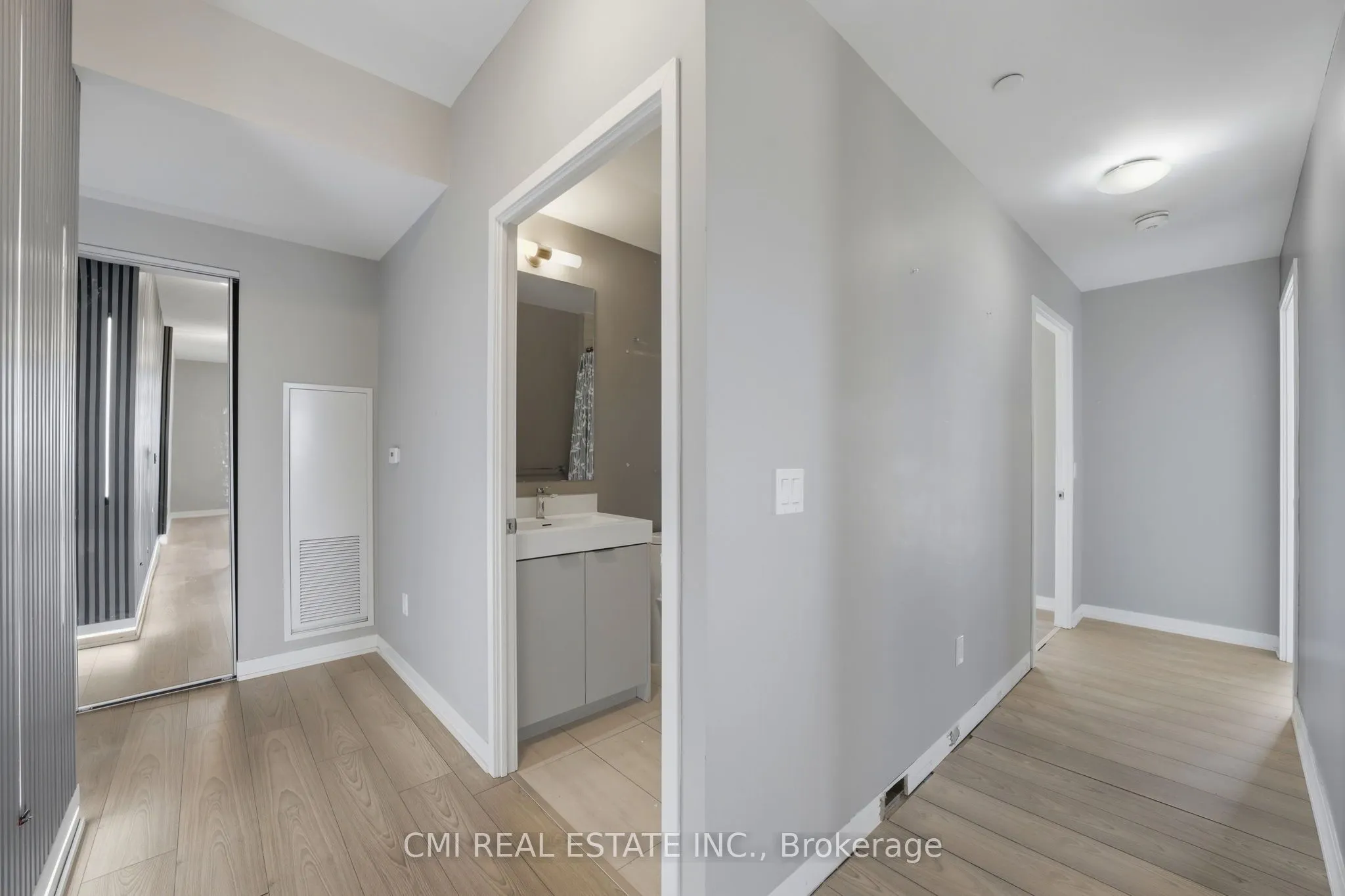 10 Abeja Street #1313