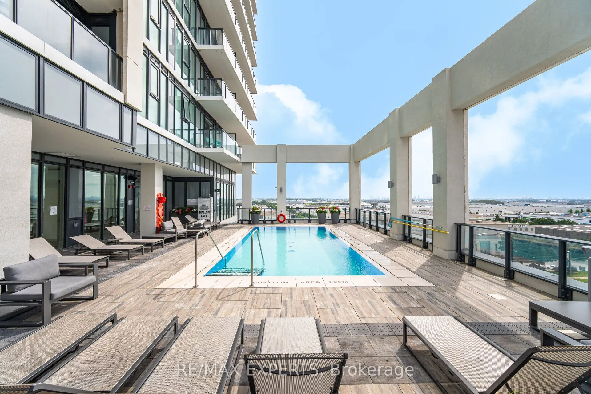 9000 Jane Street #221