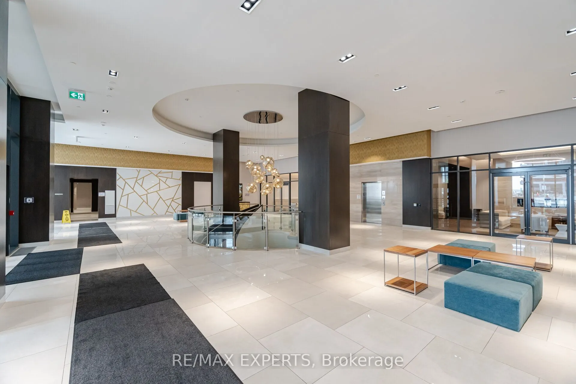 9000 Jane Street #221