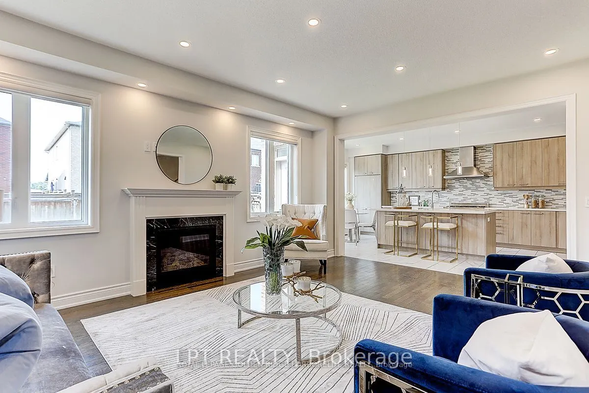 12 Baleberry Crescent