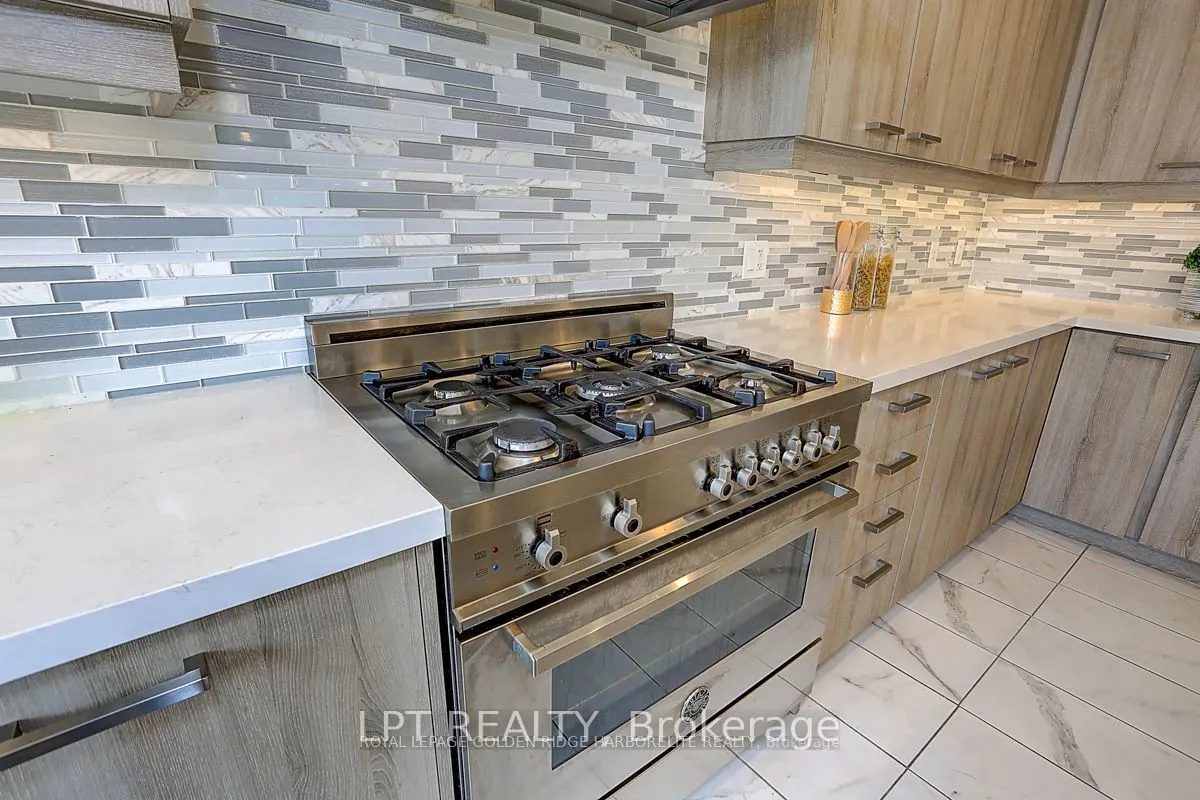 12 Baleberry Crescent