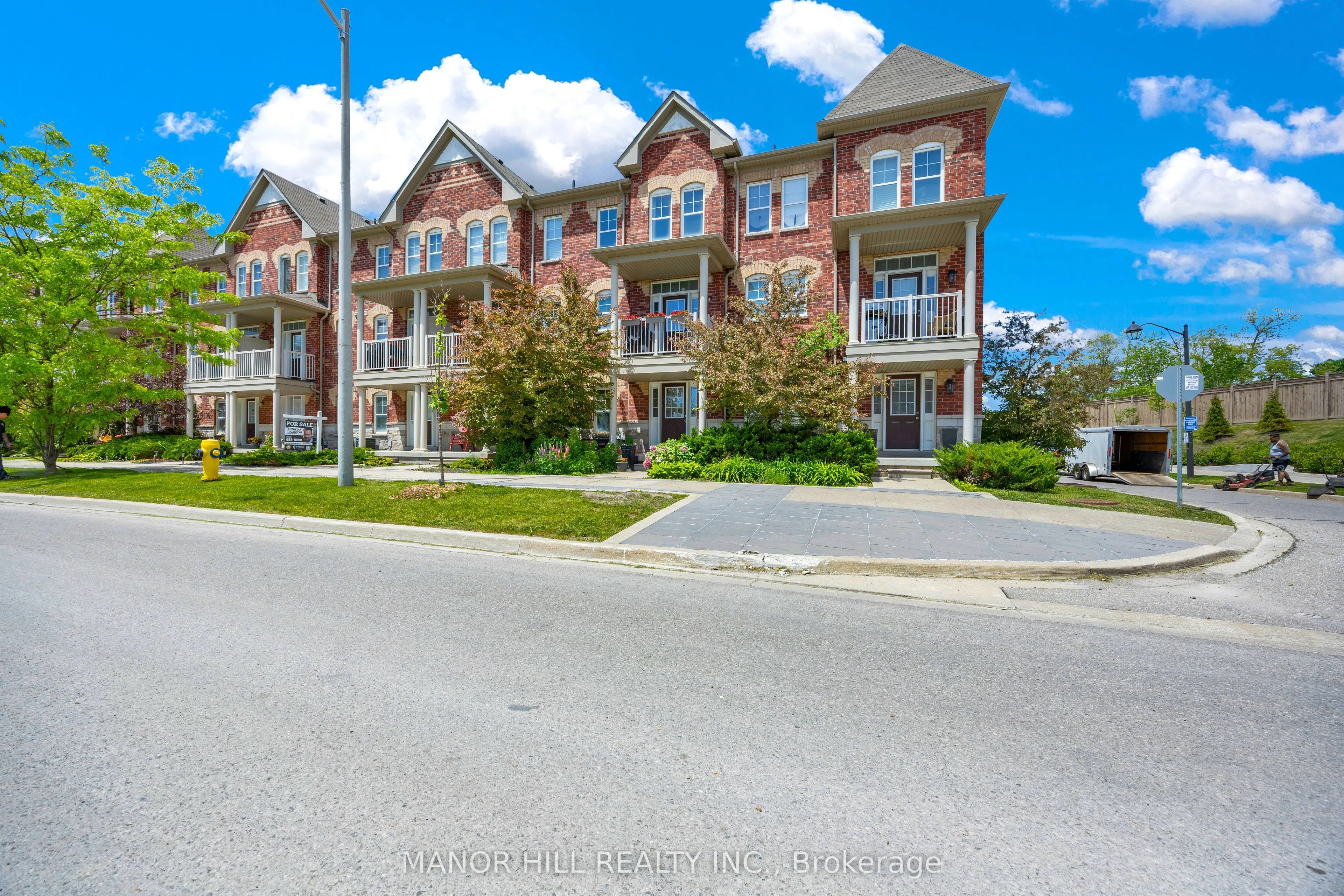 10 Porter Avenue W #12