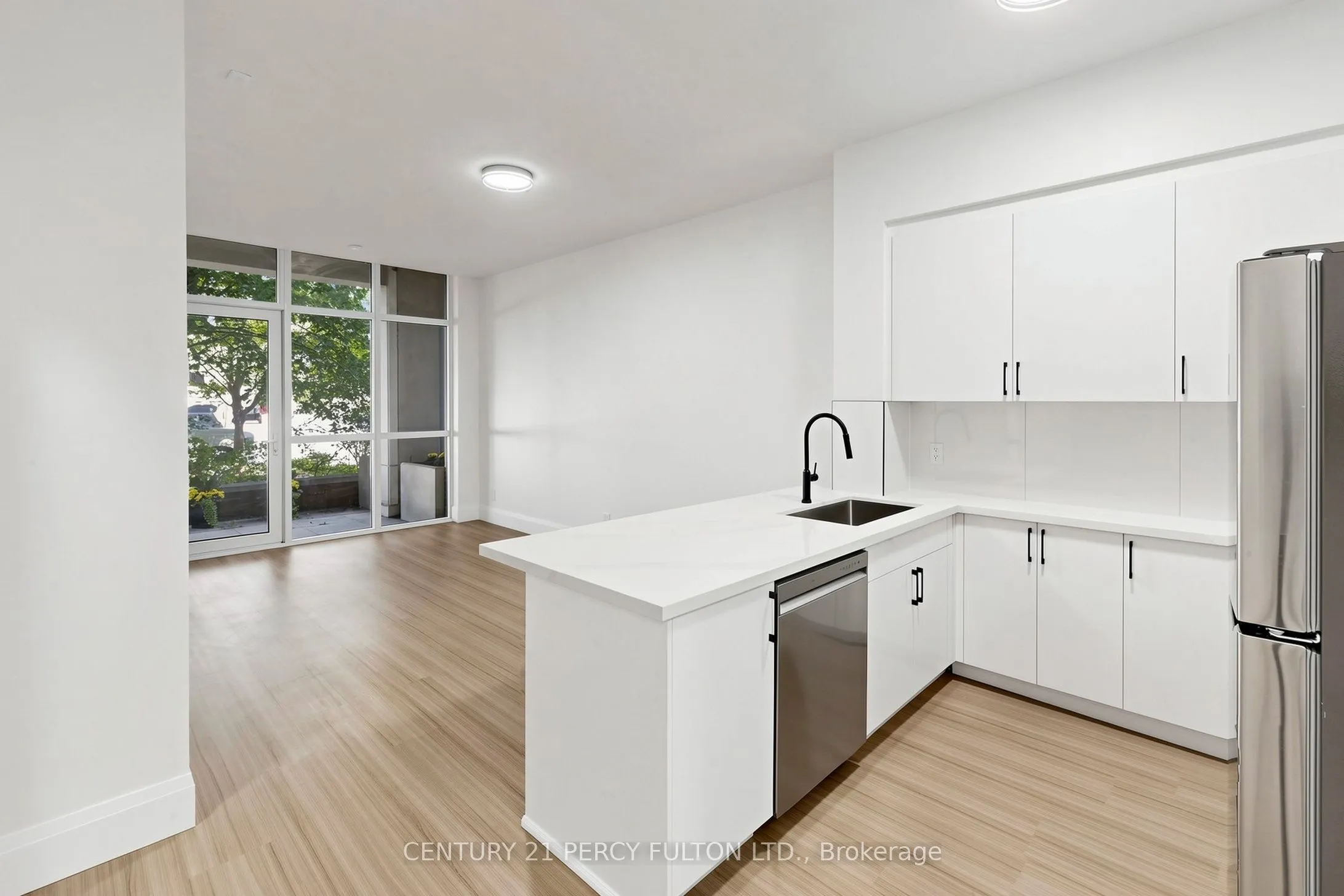 57 Upper Duke Crescent #102