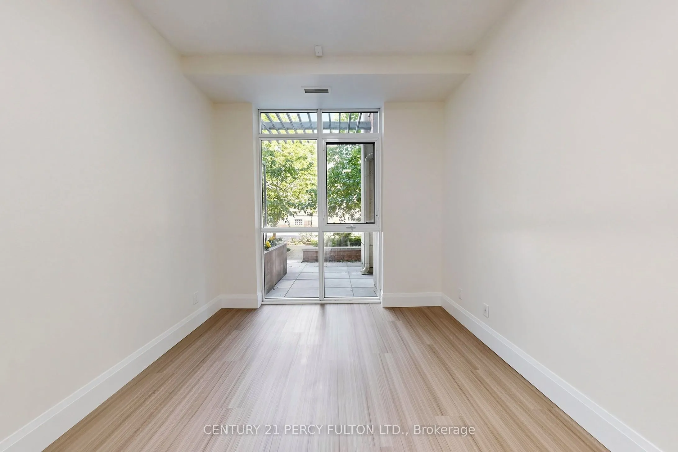 57 Upper Duke Crescent #102