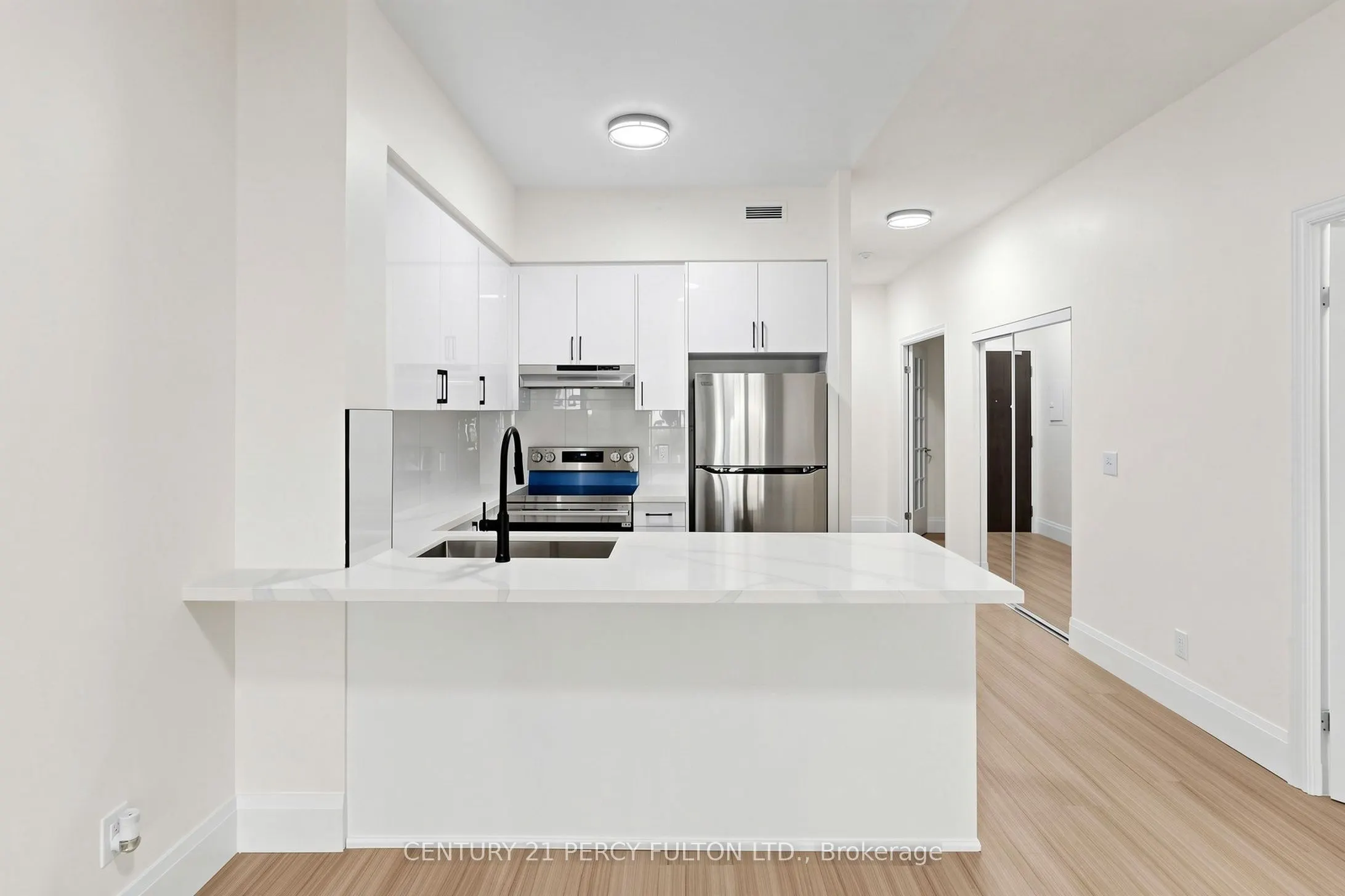 57 Upper Duke Crescent #102