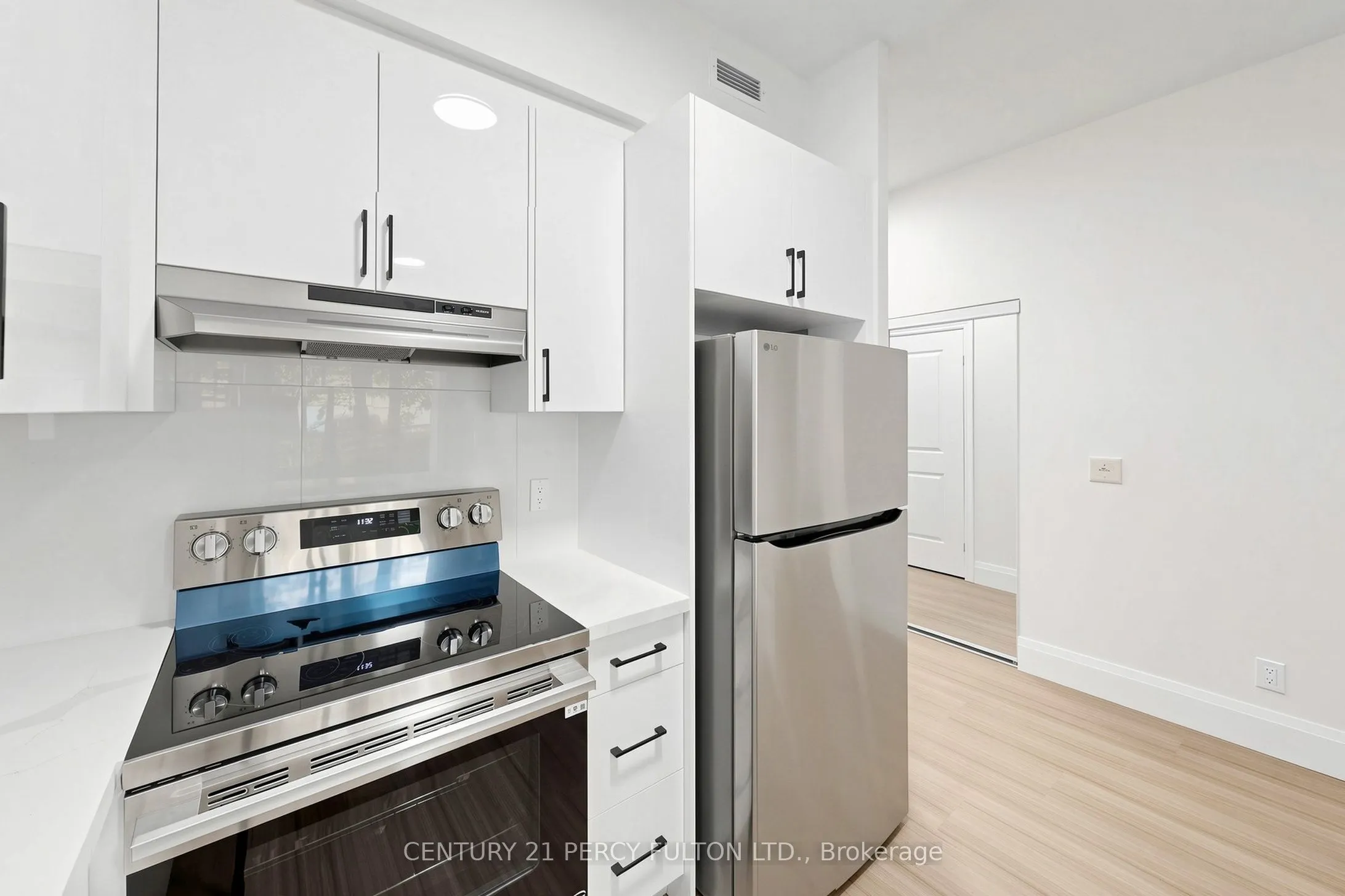 57 Upper Duke Crescent #102