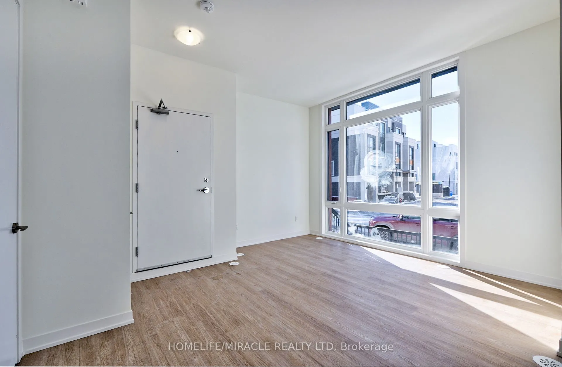 8 David Eyer Road #1221