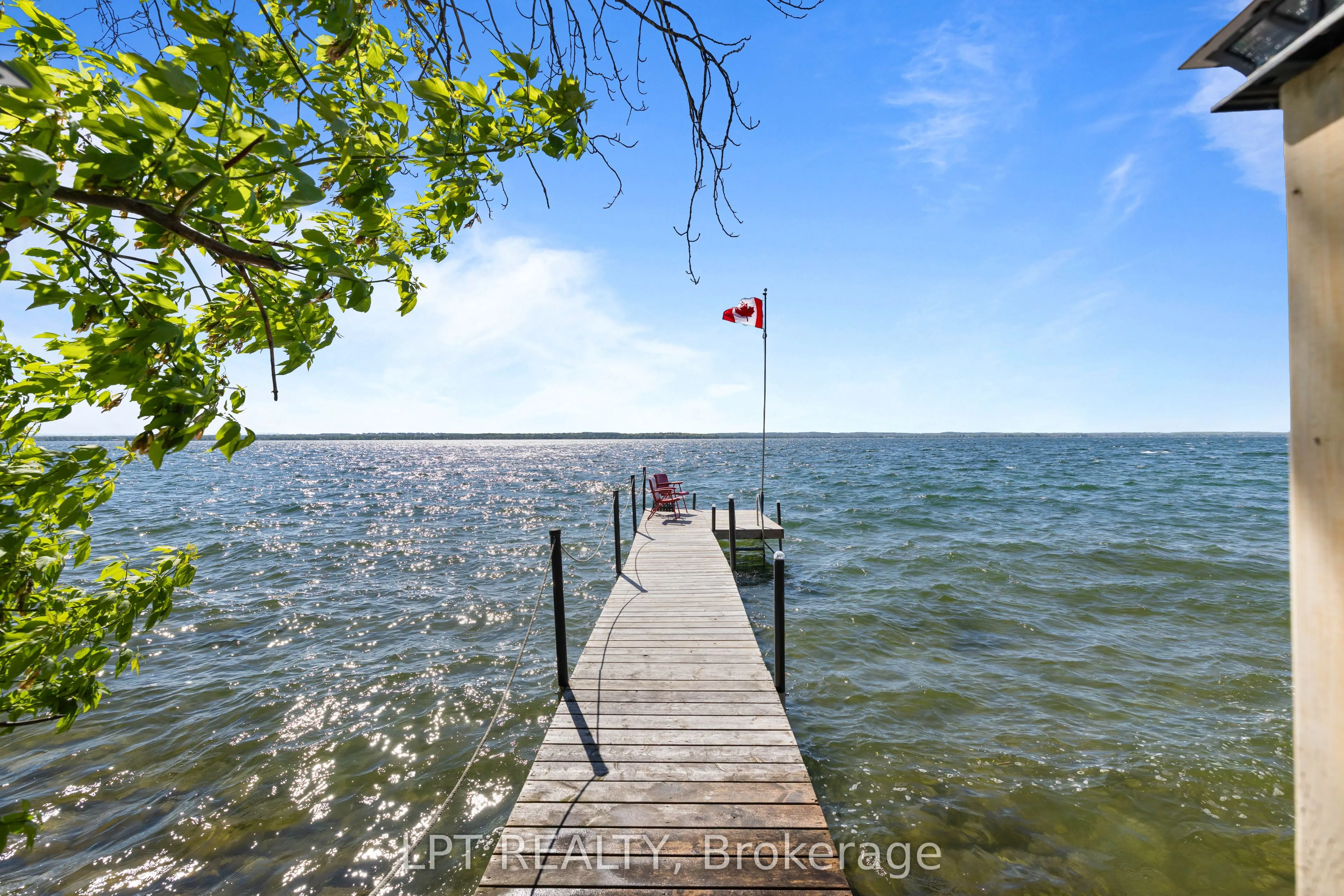 145 Lake Drive N