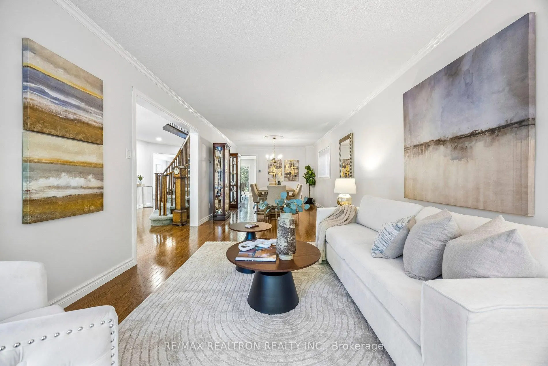 37 Dundurn Crescent