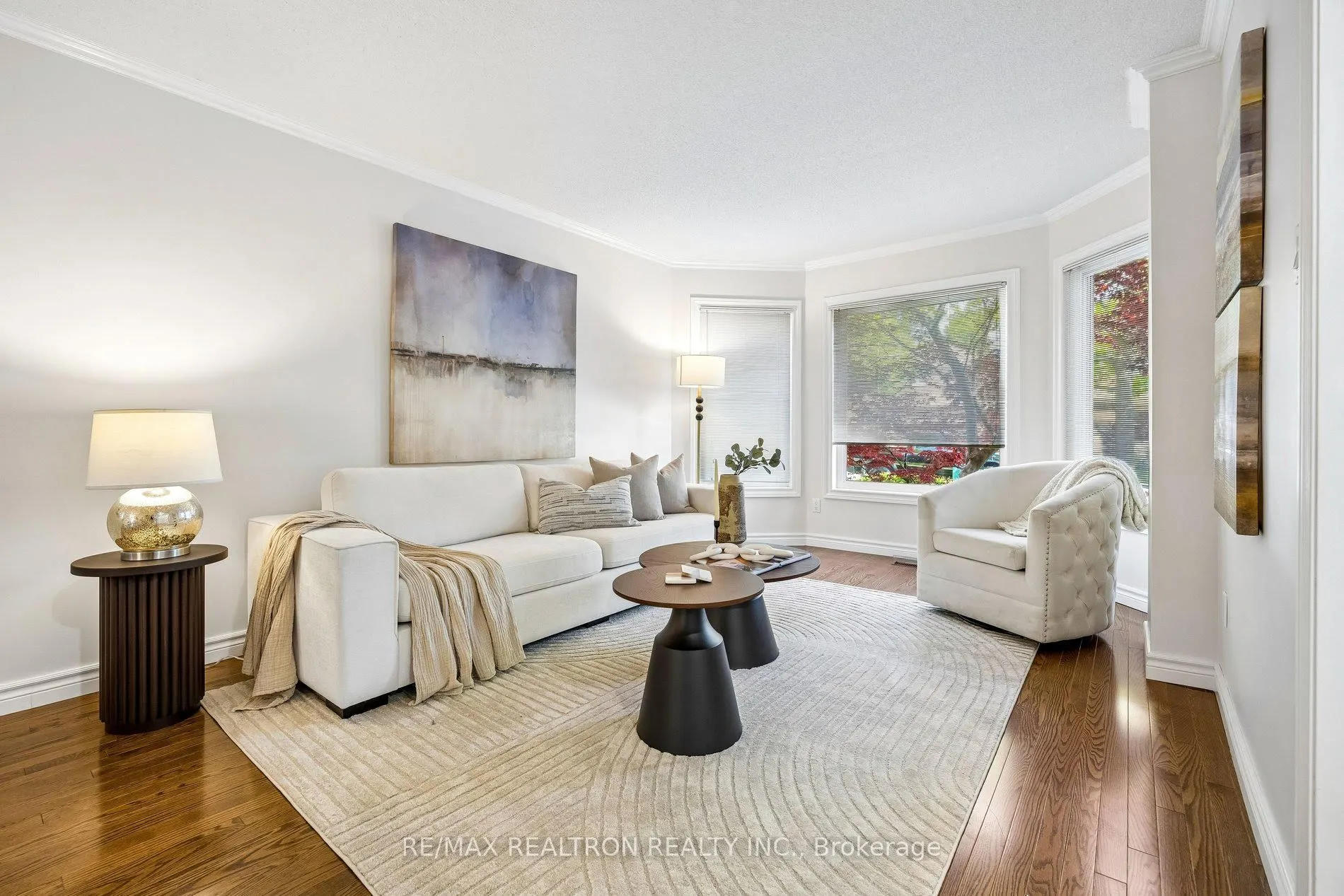 37 Dundurn Crescent