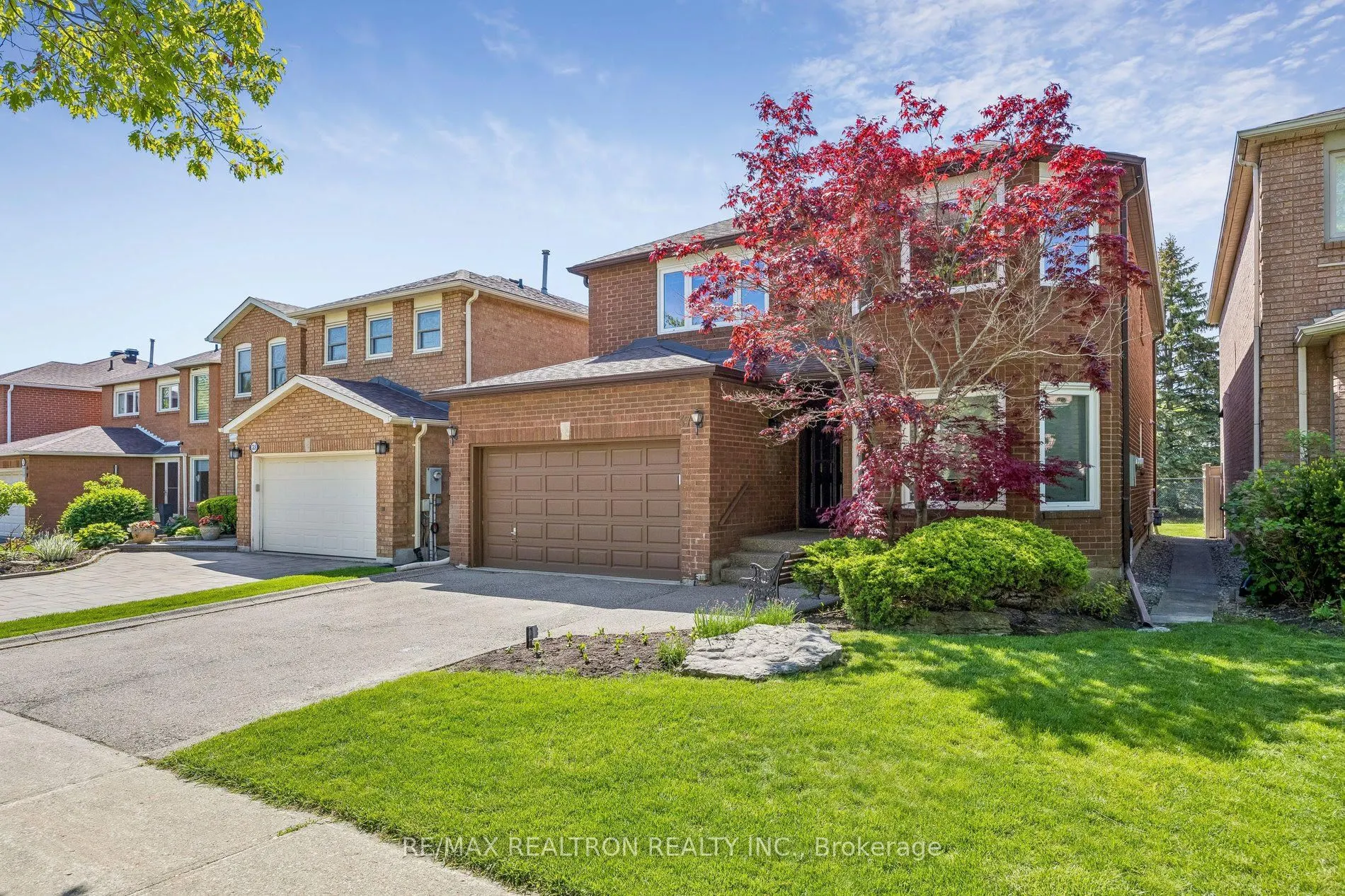 37 Dundurn Crescent