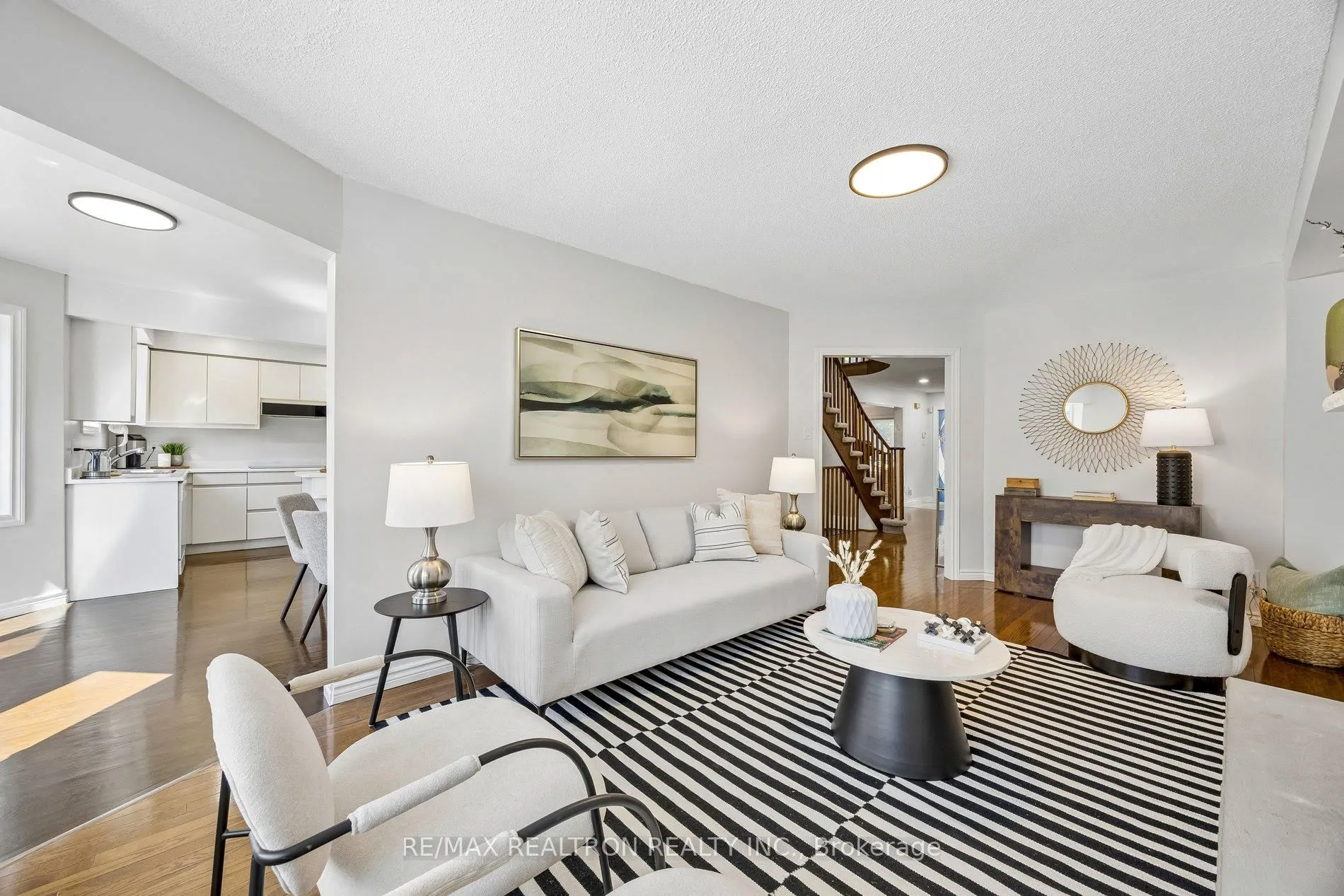 37 Dundurn Crescent