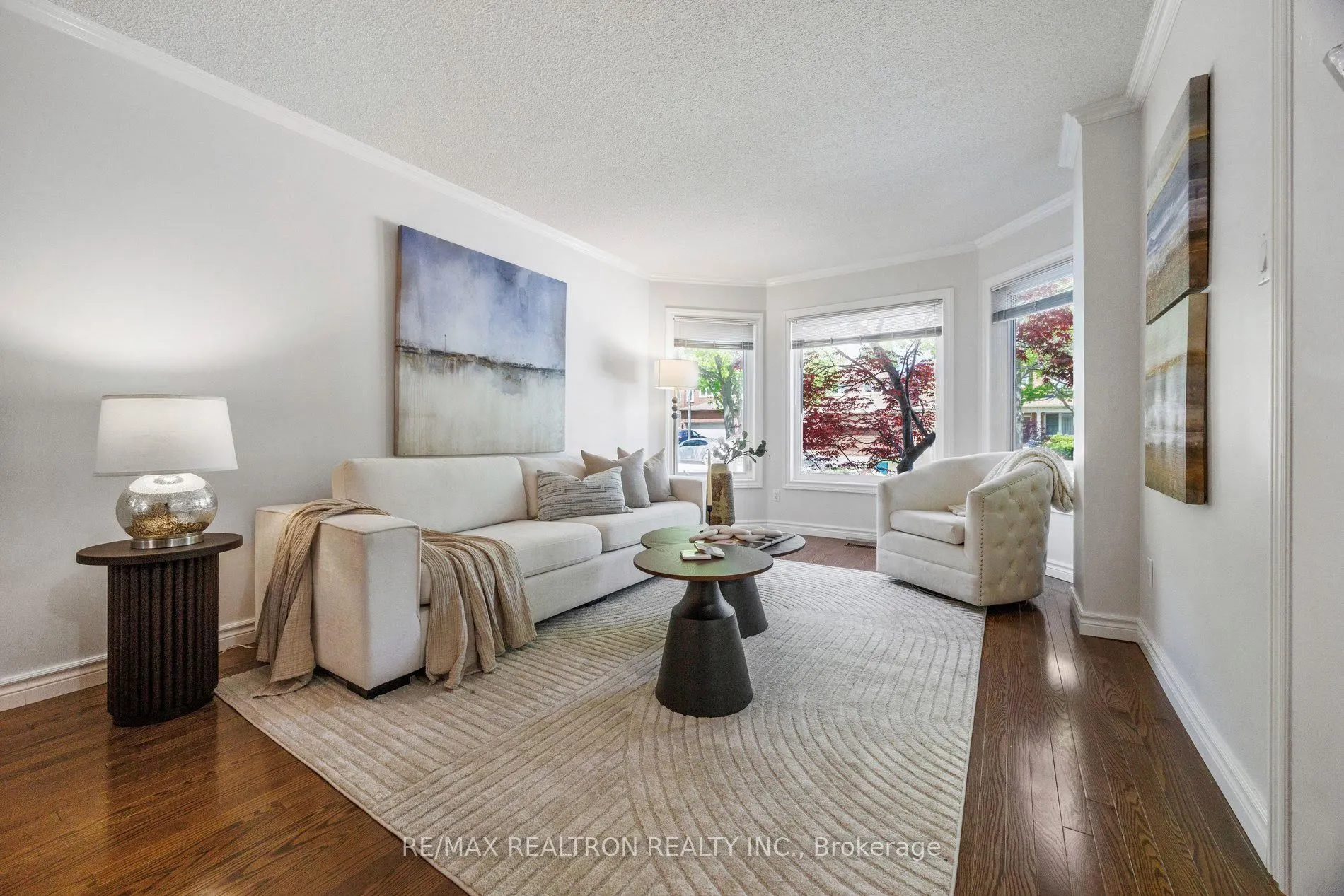 37 Dundurn Crescent