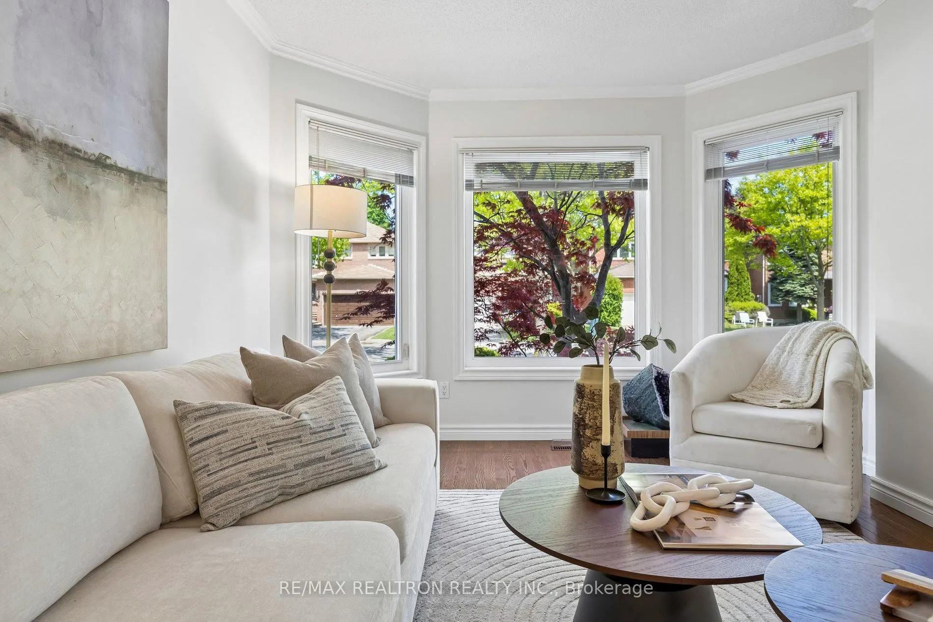 37 Dundurn Crescent