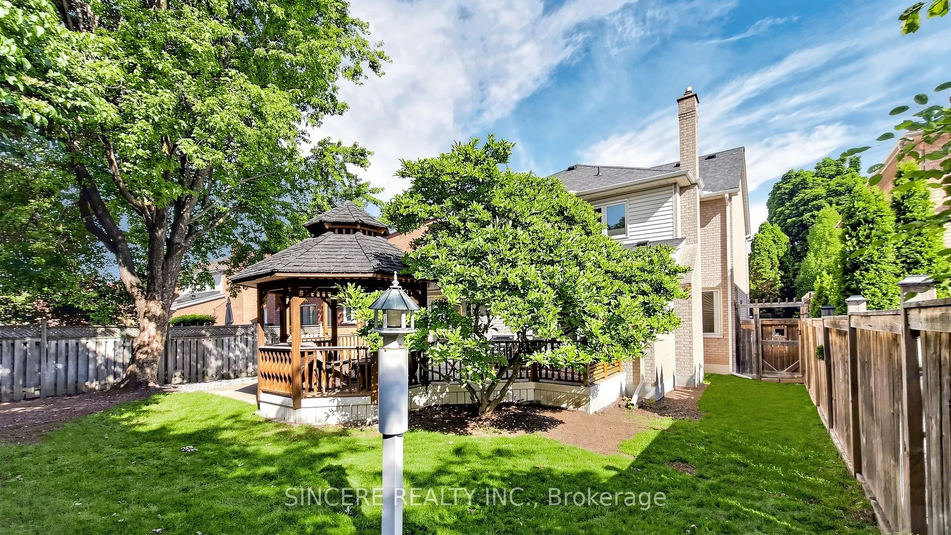 76 Braeside Square