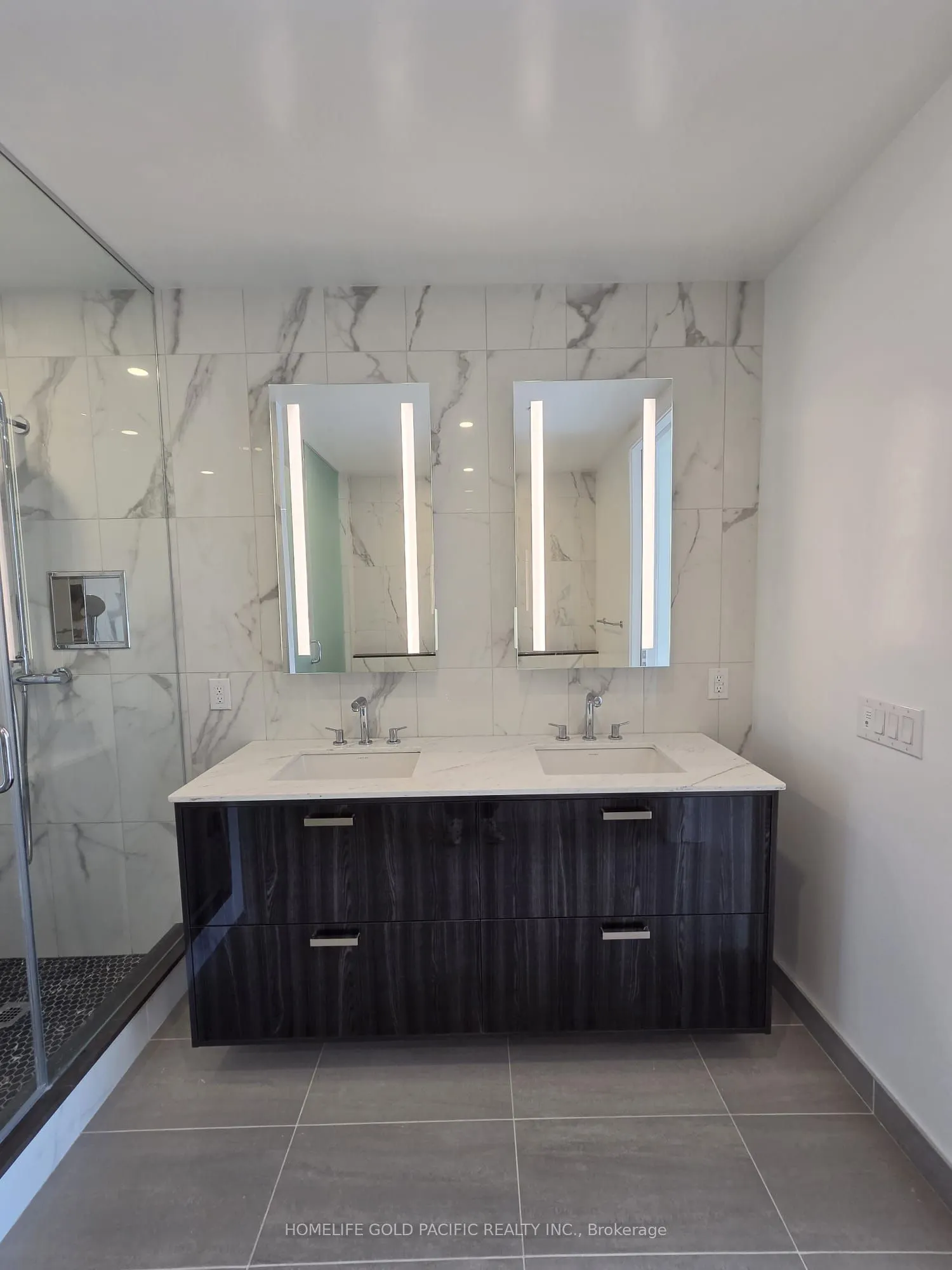 399 Royal Orchard Boulevard #519