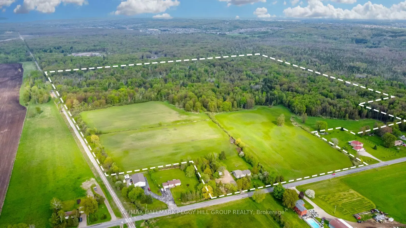 8747 10th Line