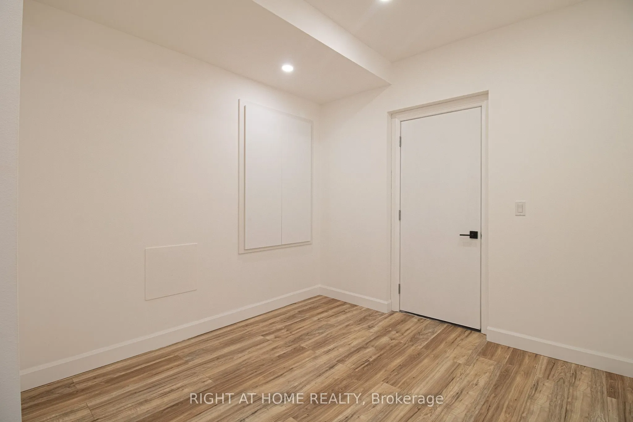 43 Longworth Avenue