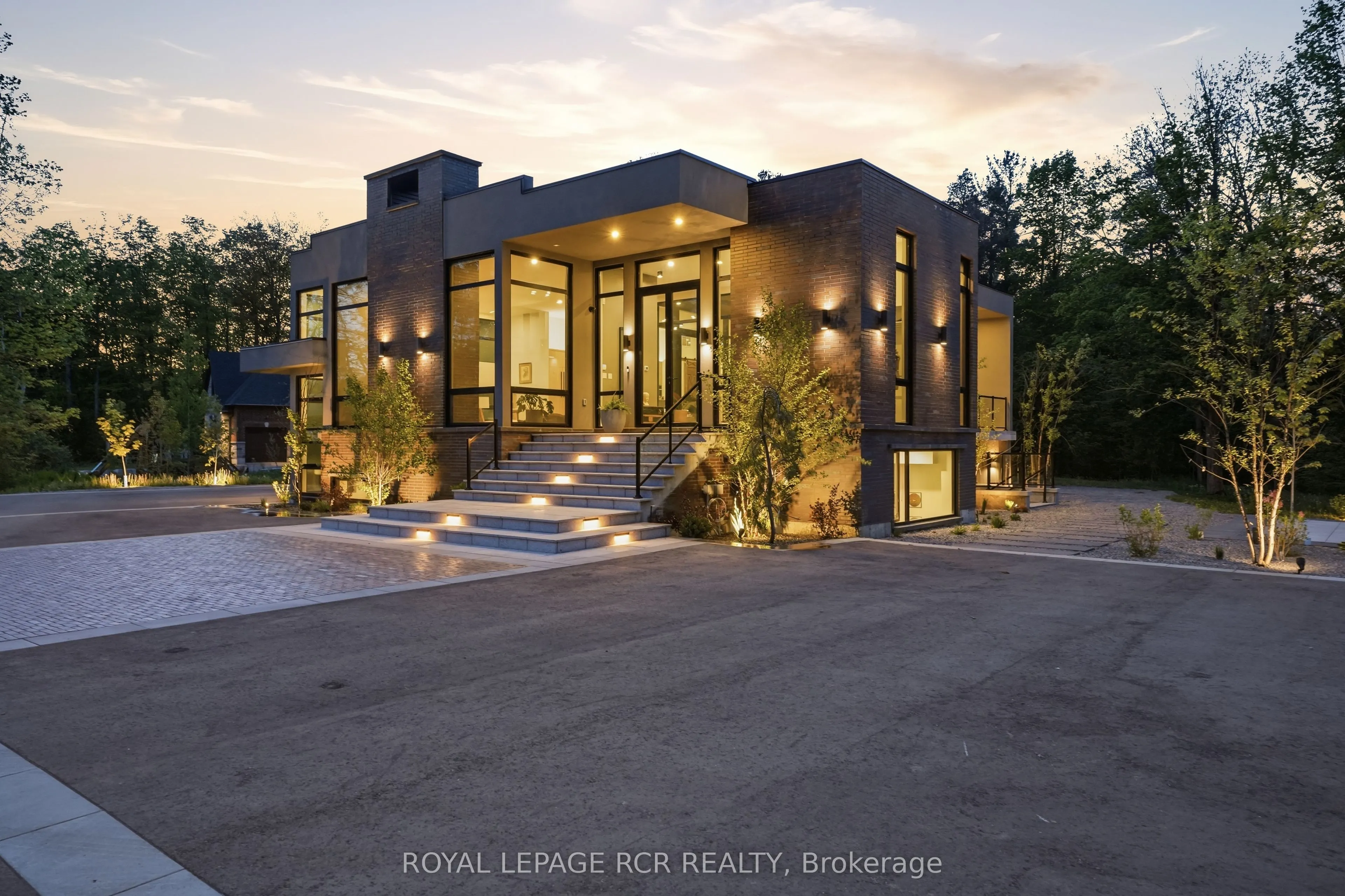 3404 Vivian Road
