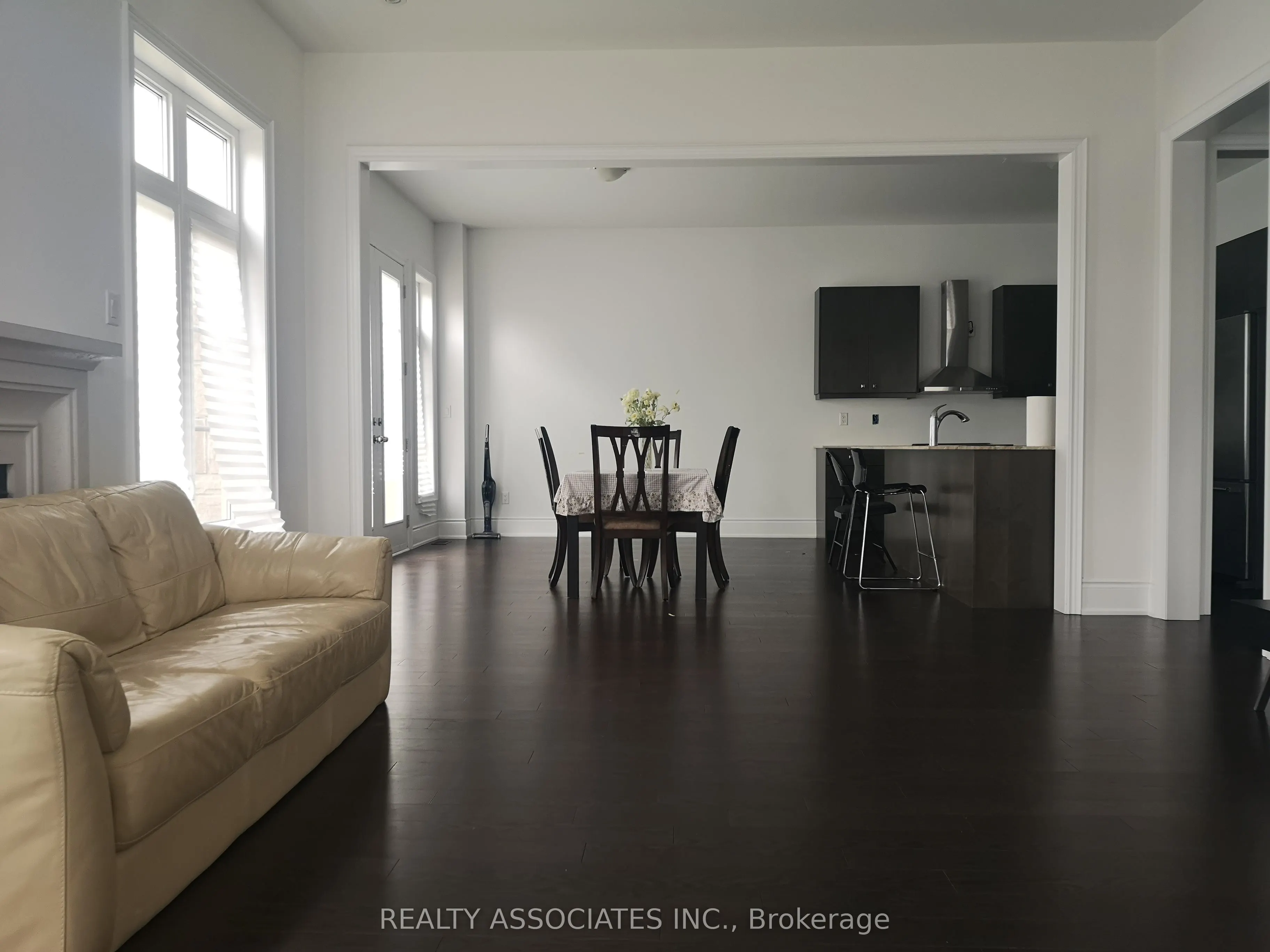 241 Stormont Trail