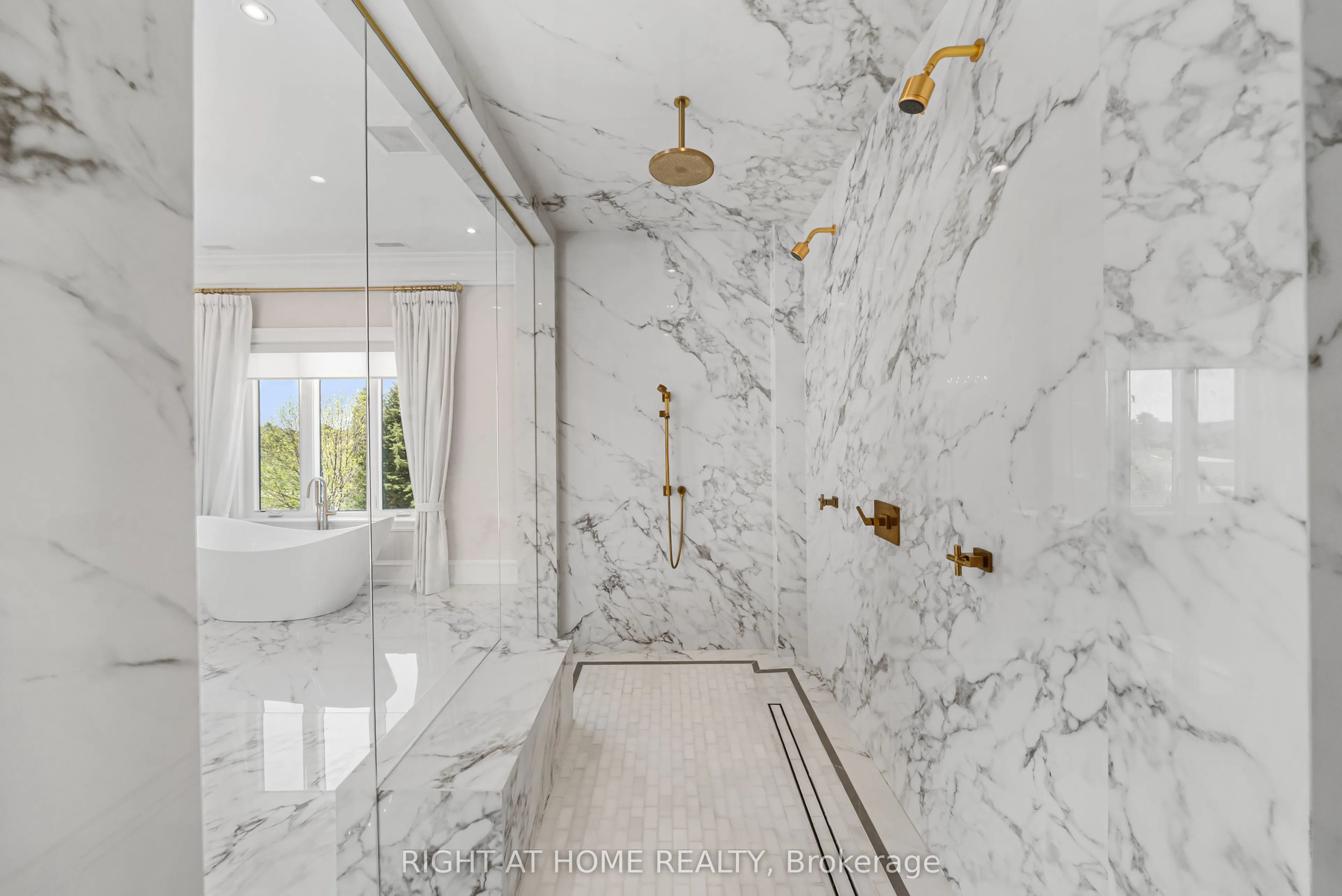 16 Sirona's Lane