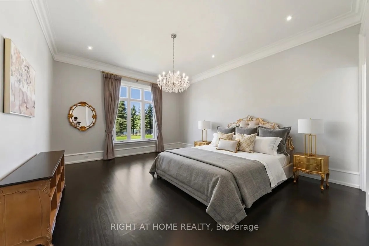 16 Sirona's Lane