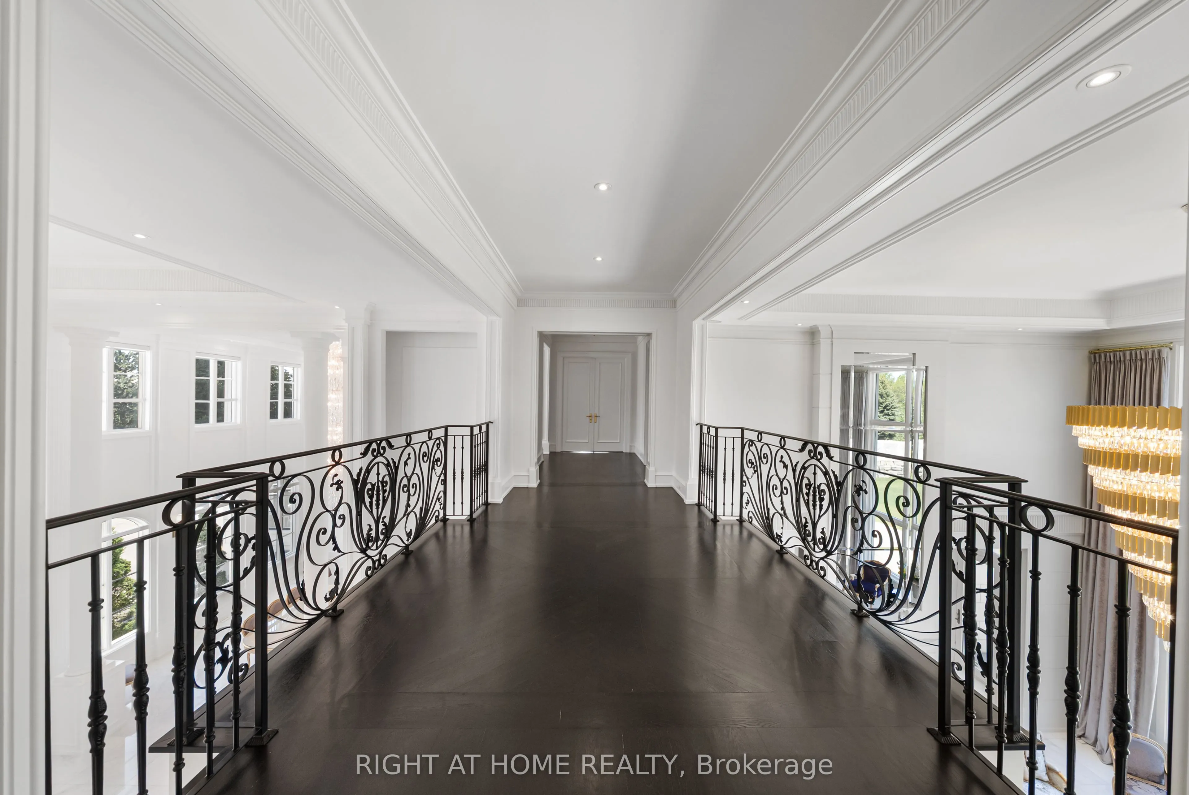 16 Sirona's Lane