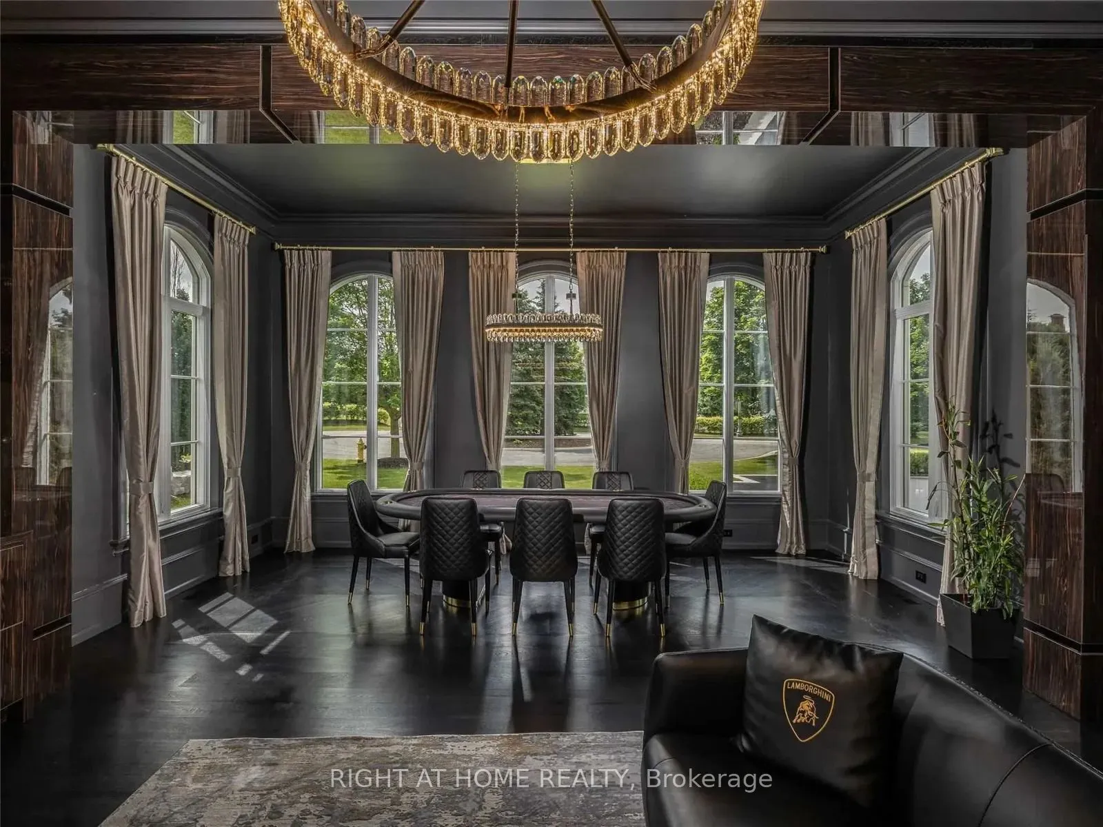 16 Sirona's Lane