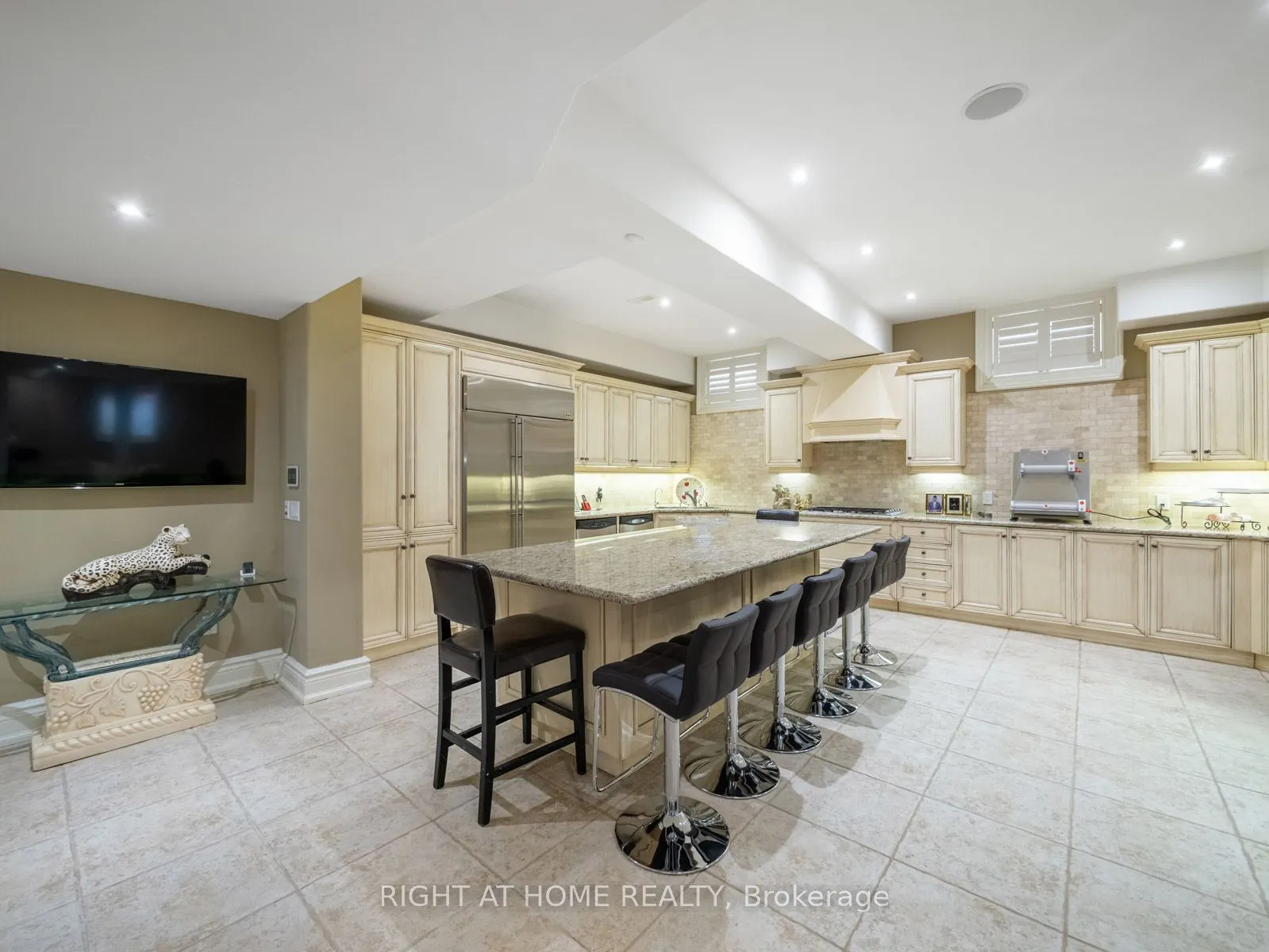 100 Rocmary Place