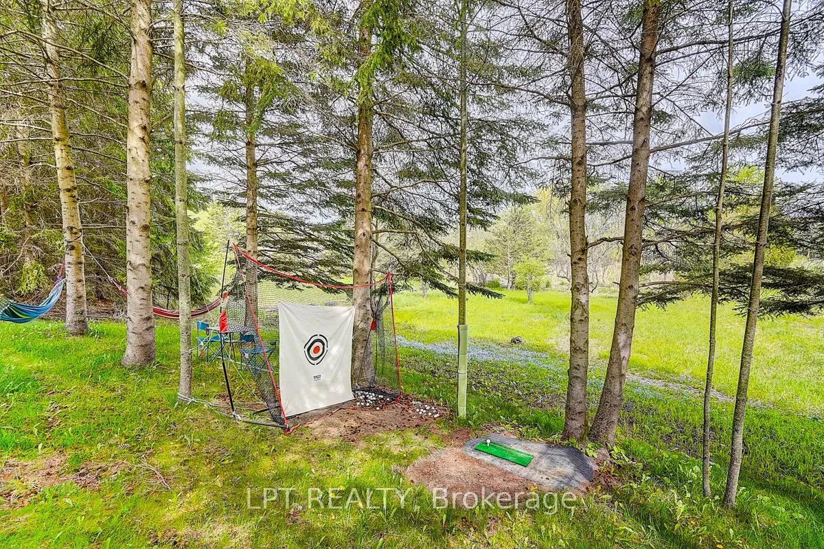 585 Holgate Circle