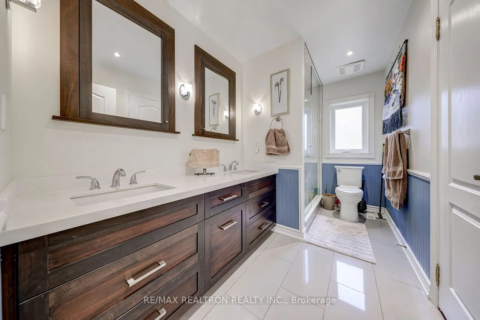 6 White Oak Crescent