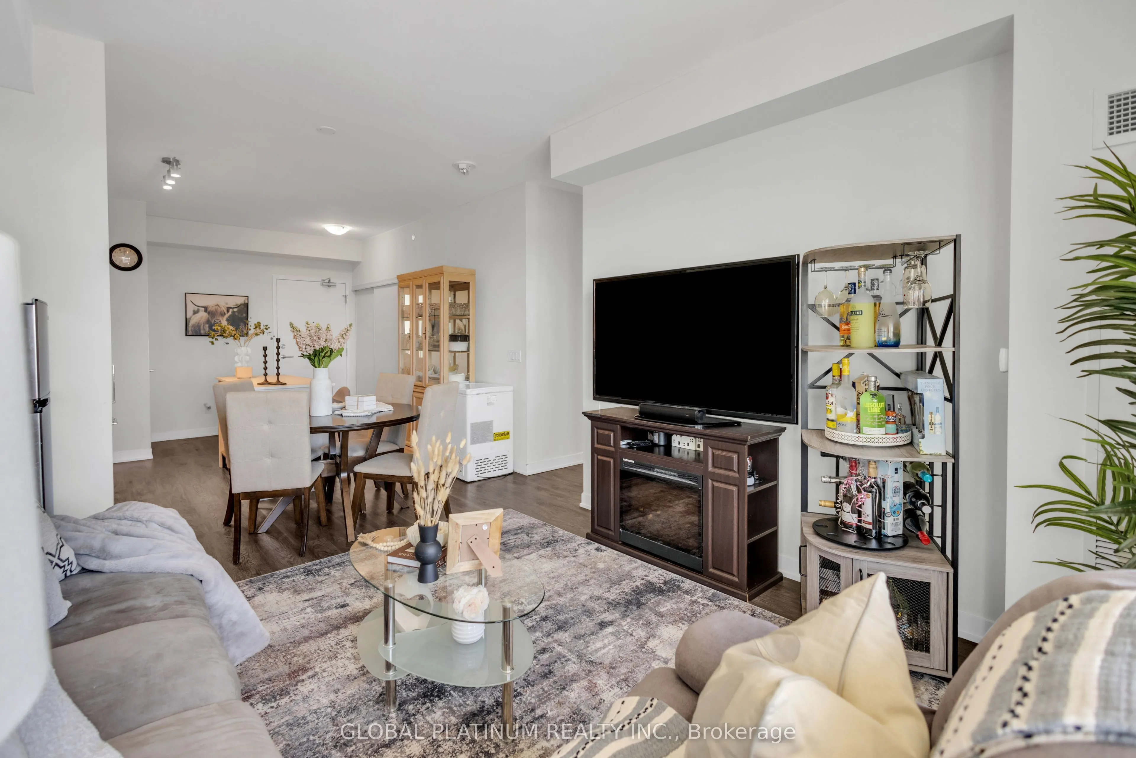 6 David Eyer Road #713