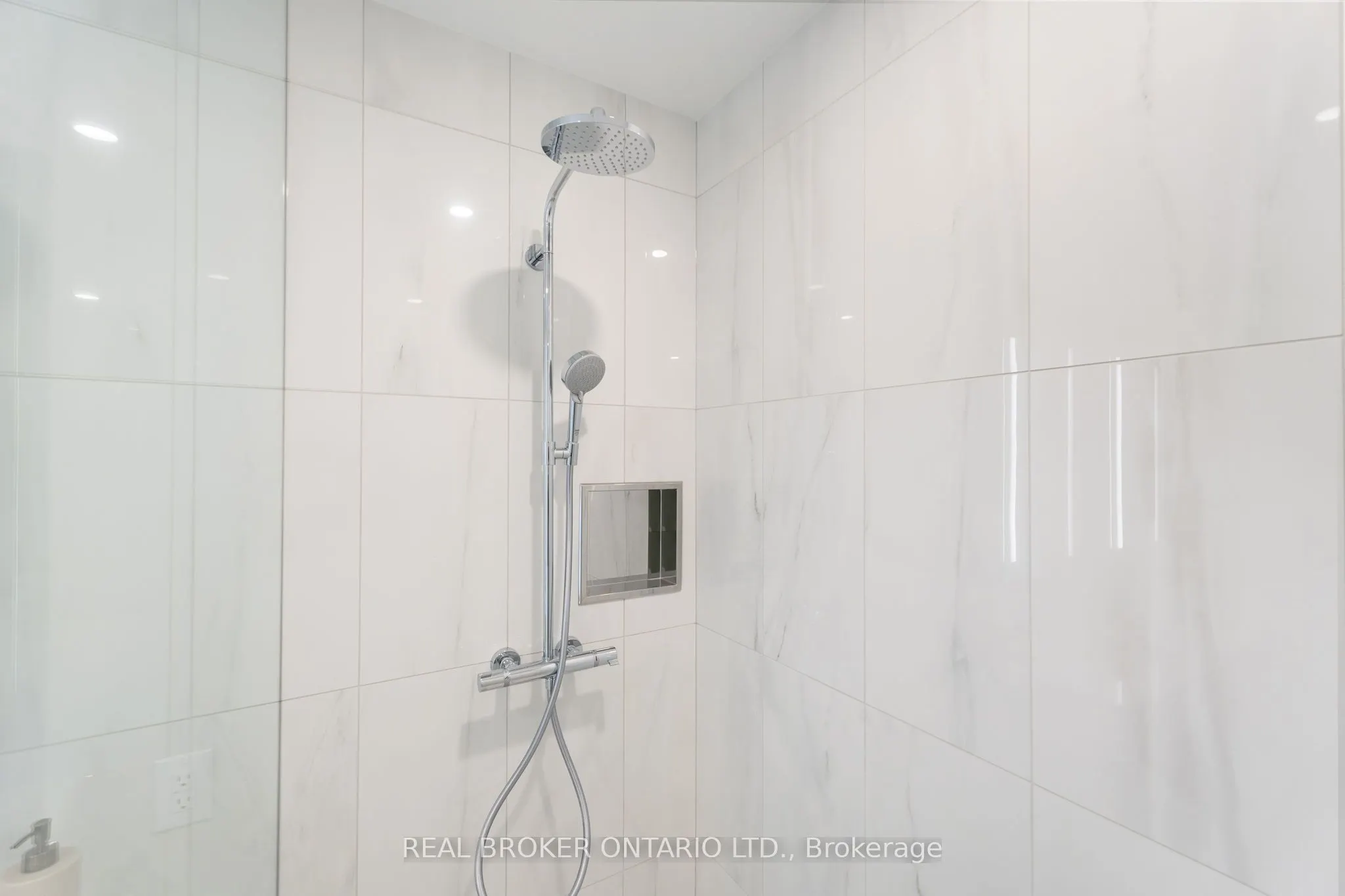 399 Royal Orchard Boulevard #418