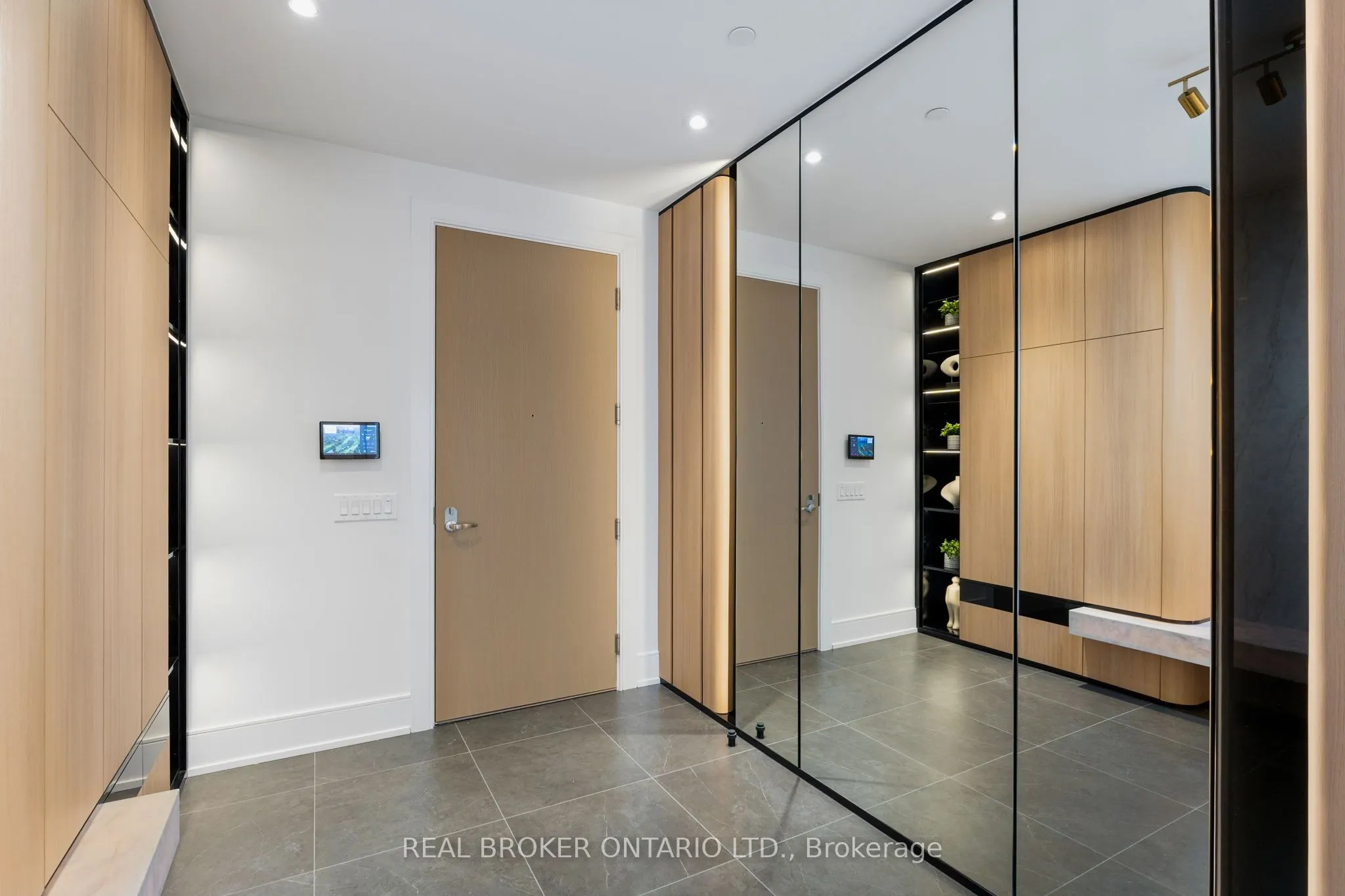 399 Royal Orchard Boulevard #418