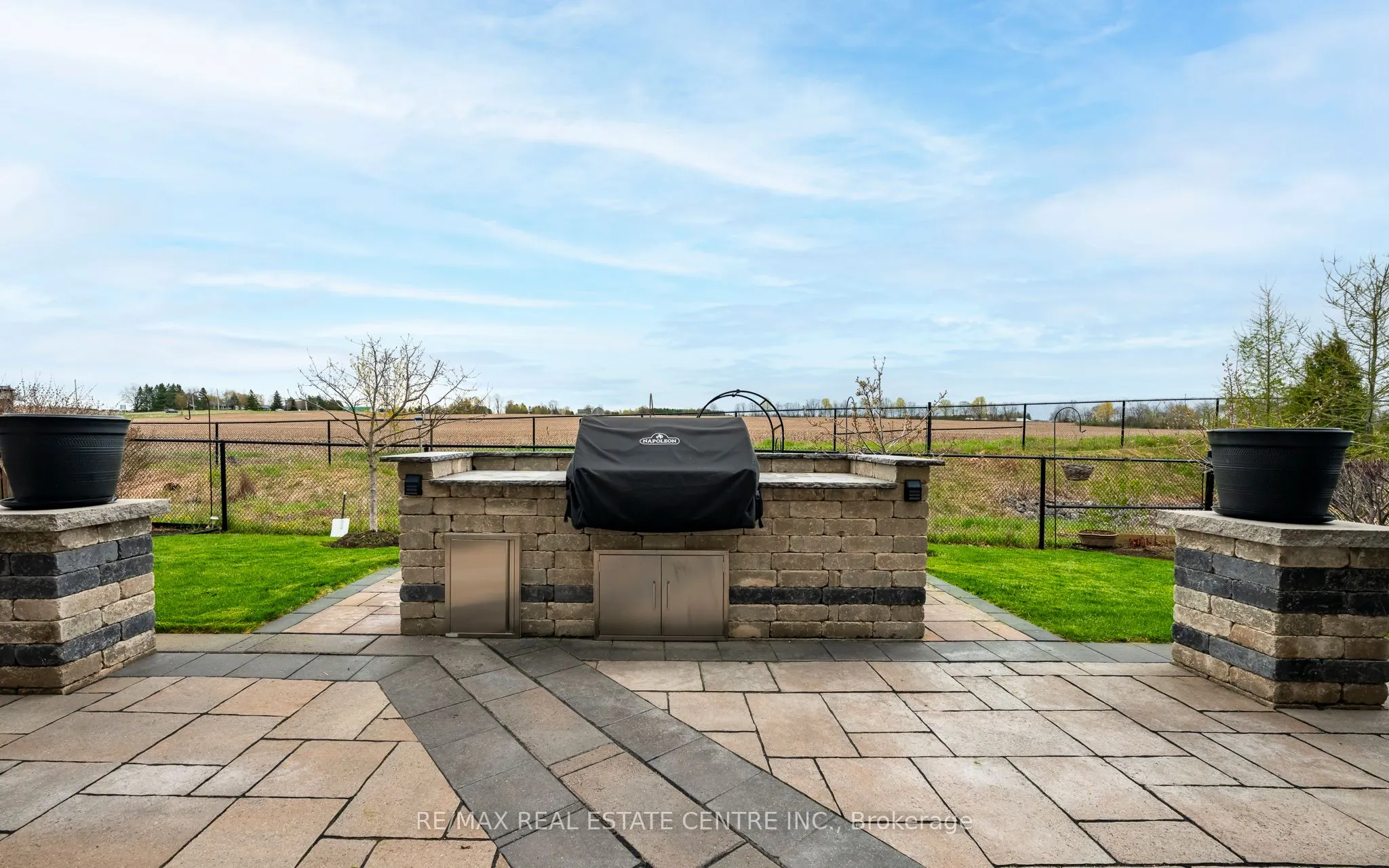 128 Copeland Crescent