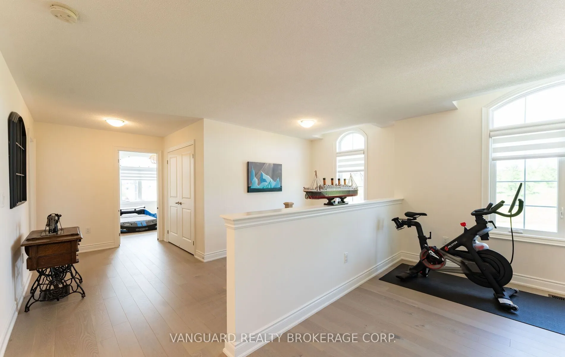 158 Scarlet Way