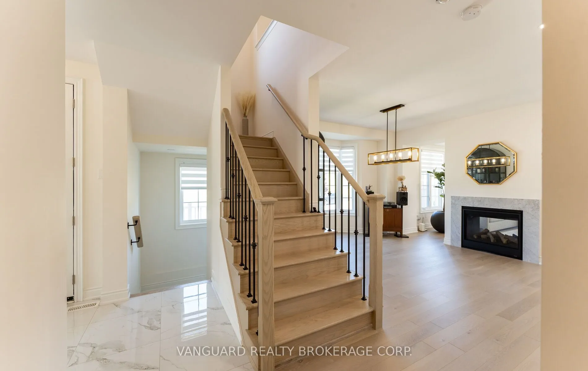 158 Scarlet Way